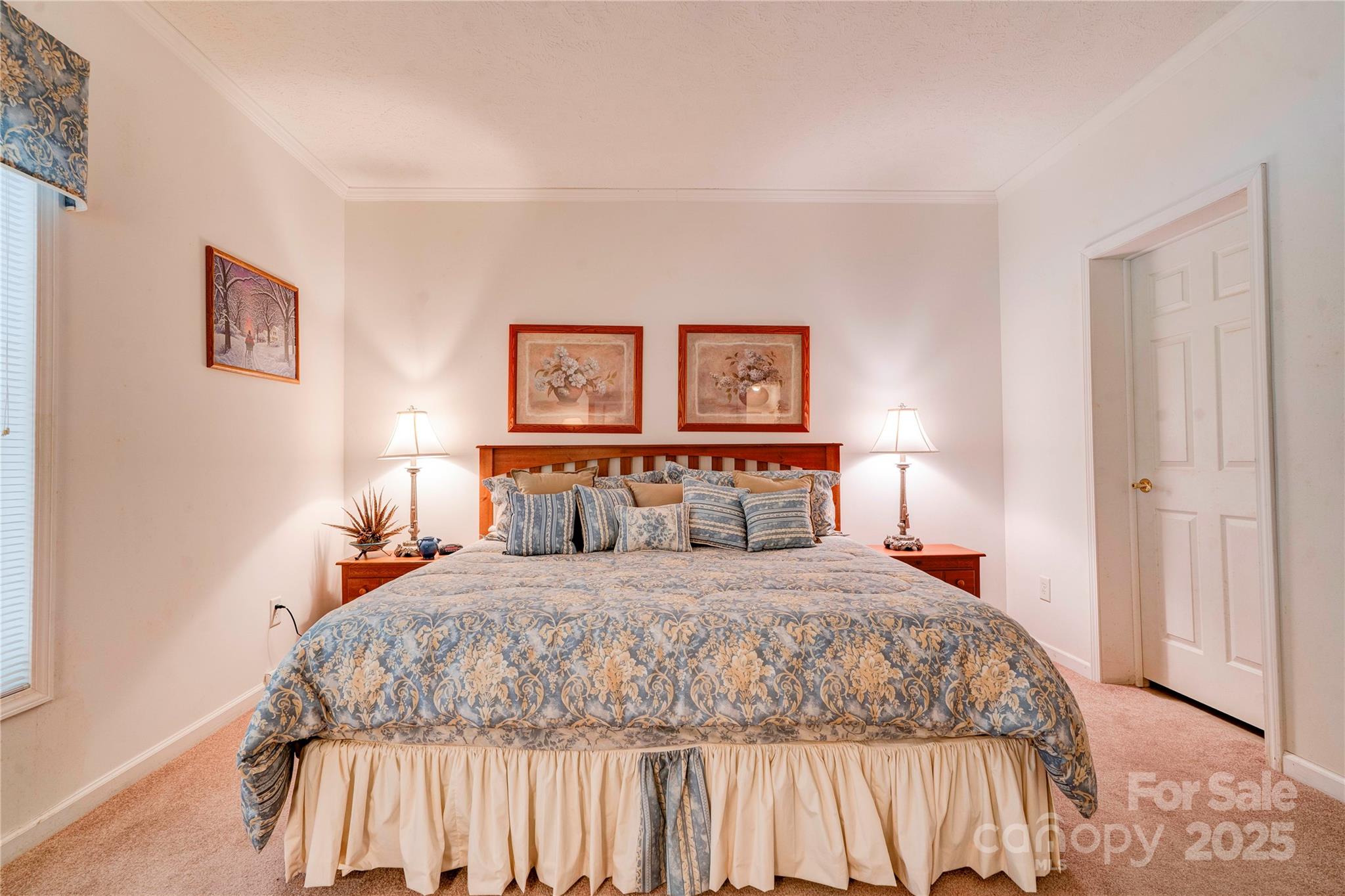 2606 Greenville Highway — Flat Rock