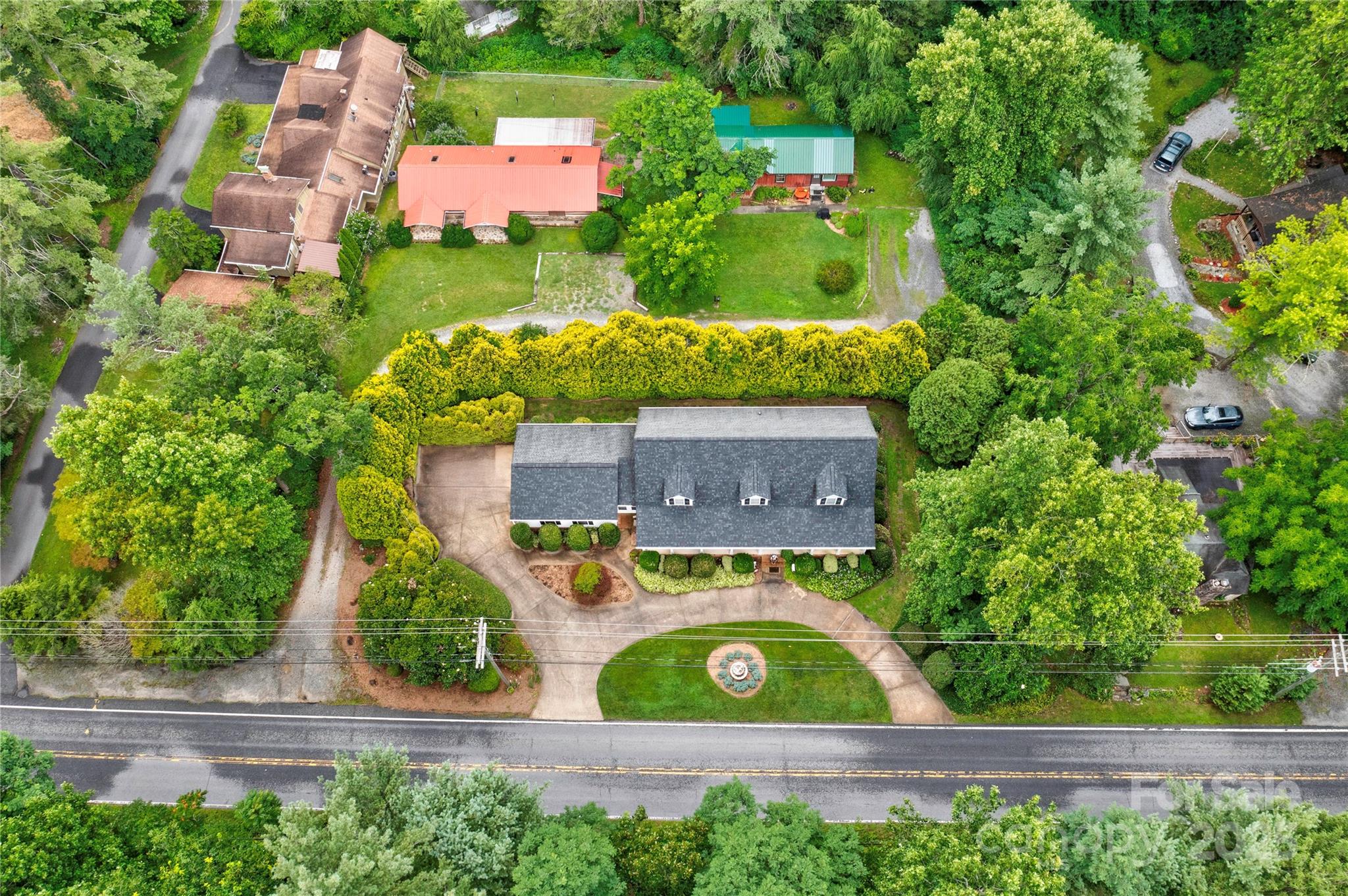 2606 Greenville Highway — Flat Rock