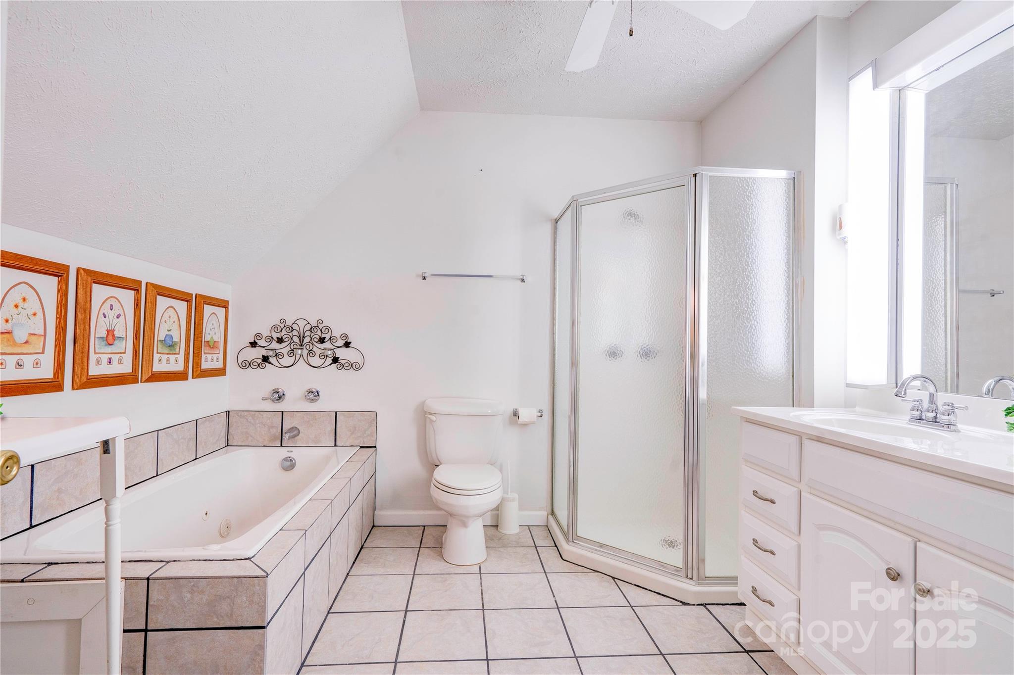 2606 Greenville Highway — Flat Rock