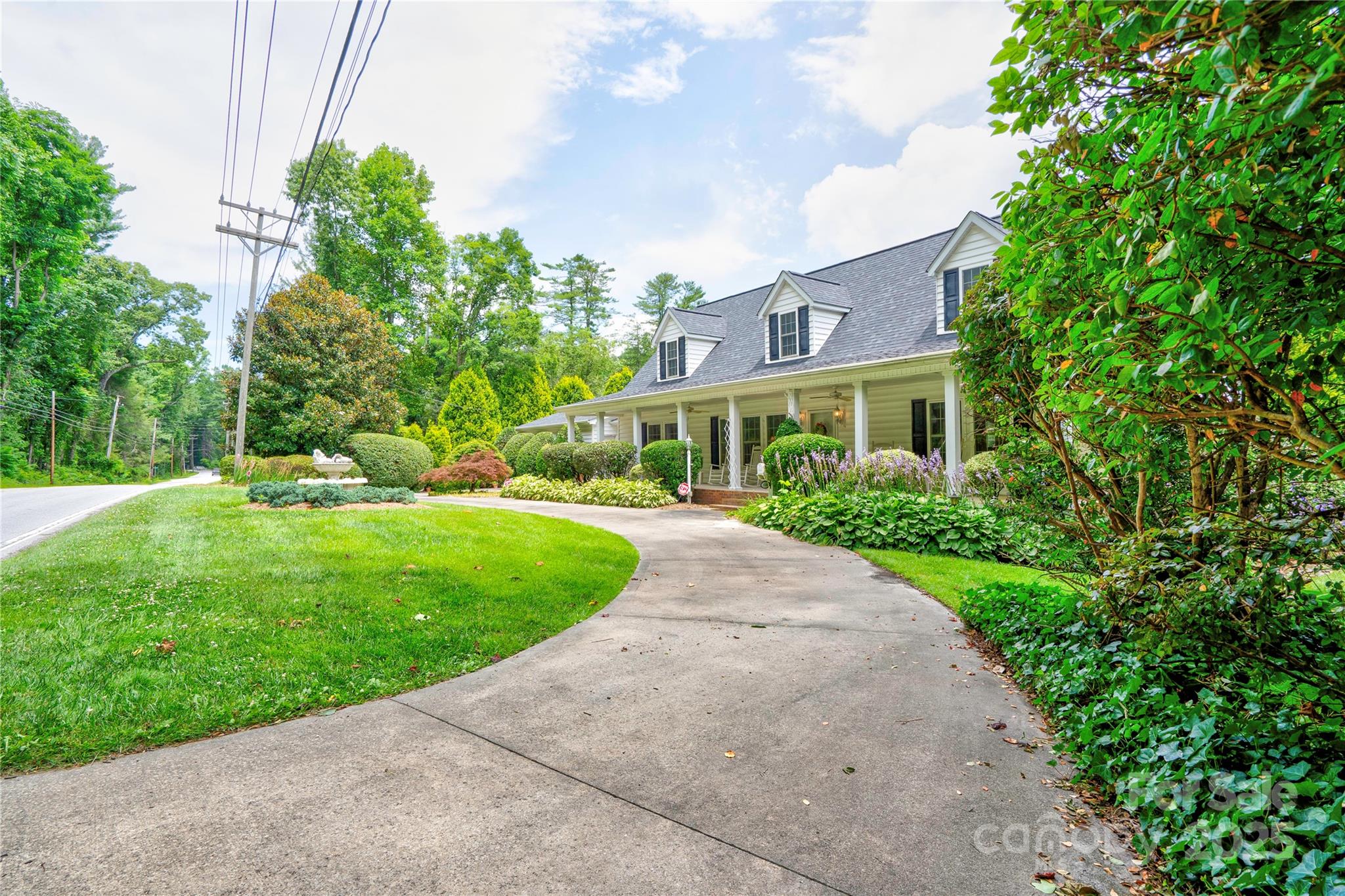2606 Greenville Highway — Flat Rock