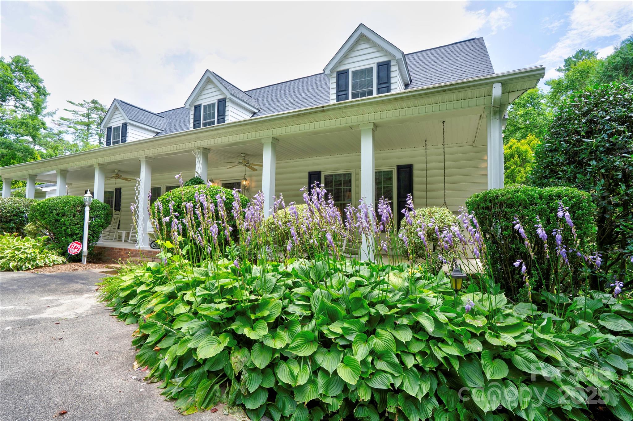 2606 Greenville Highway — Flat Rock