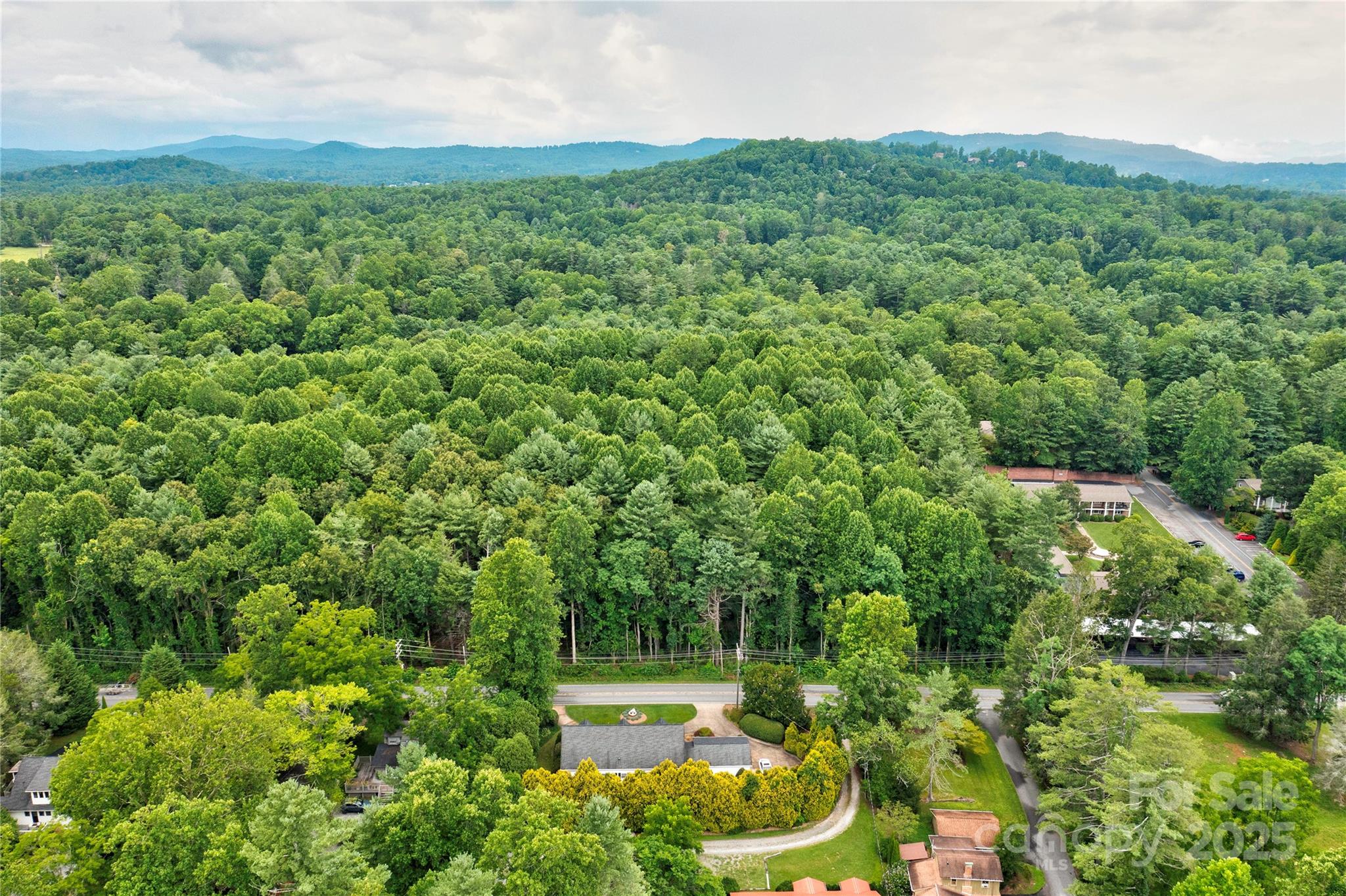 2606 Greenville Highway — Flat Rock