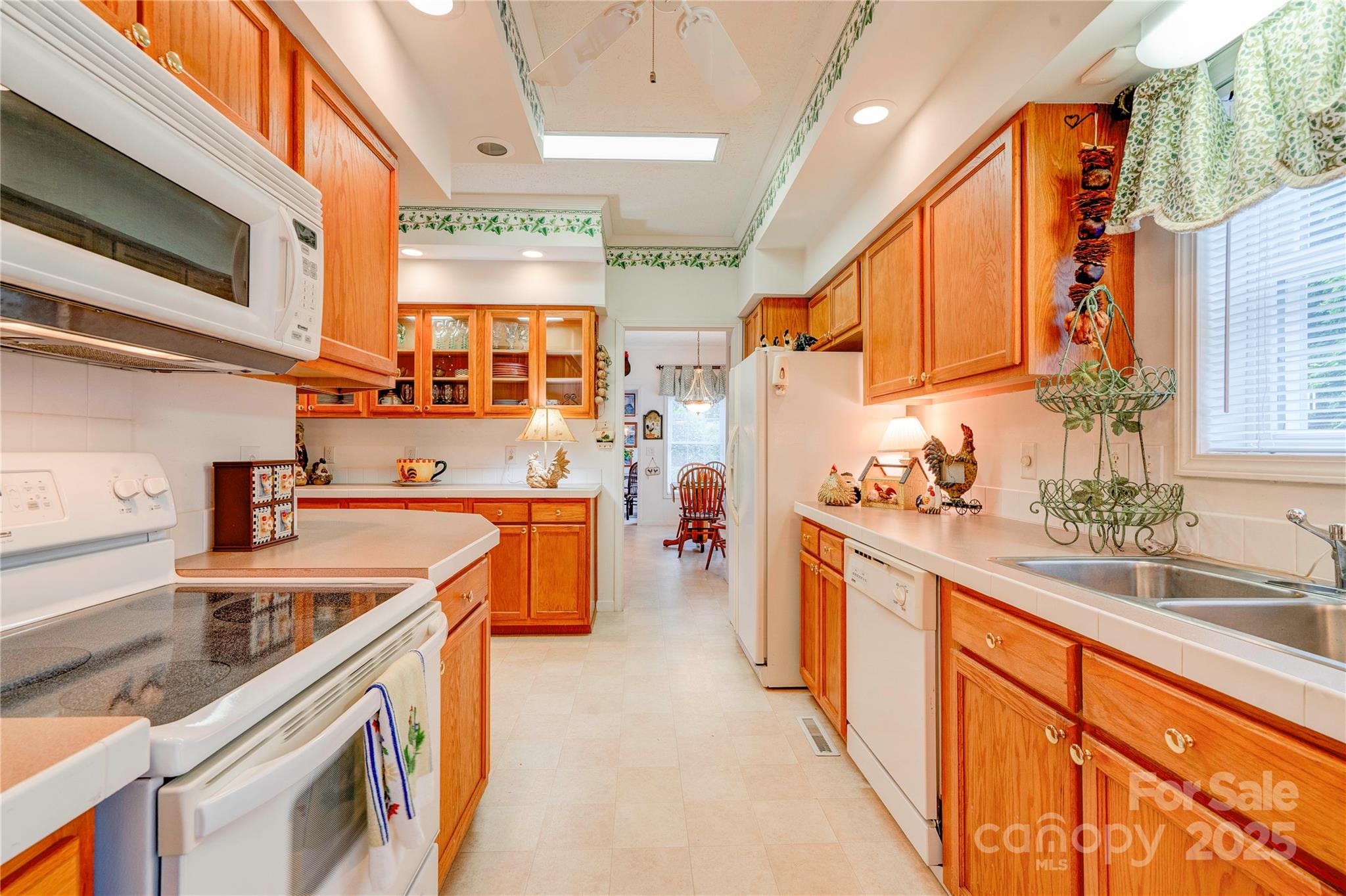 2606 Greenville Highway — Flat Rock