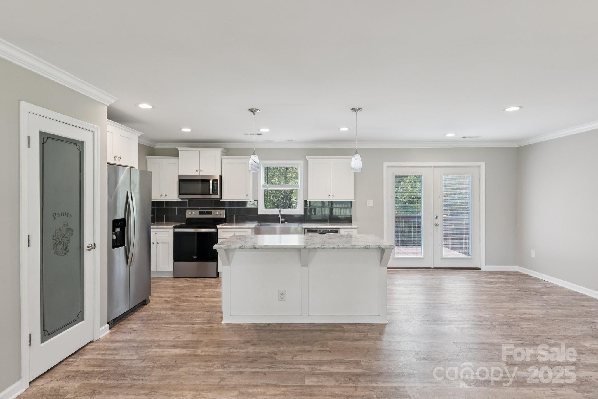 1259 Hardin Road — Dallas