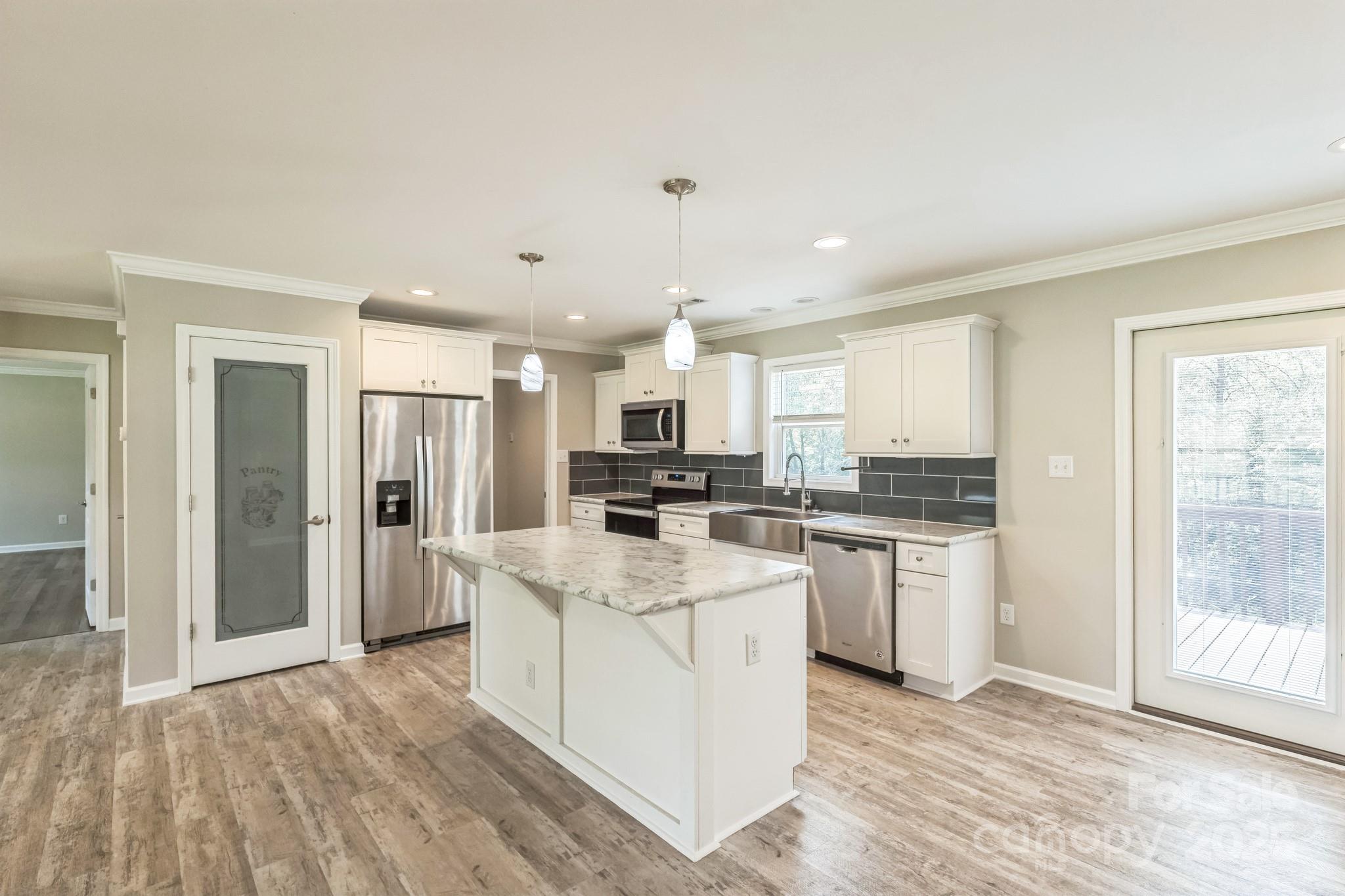 1259 Hardin Road — Dallas