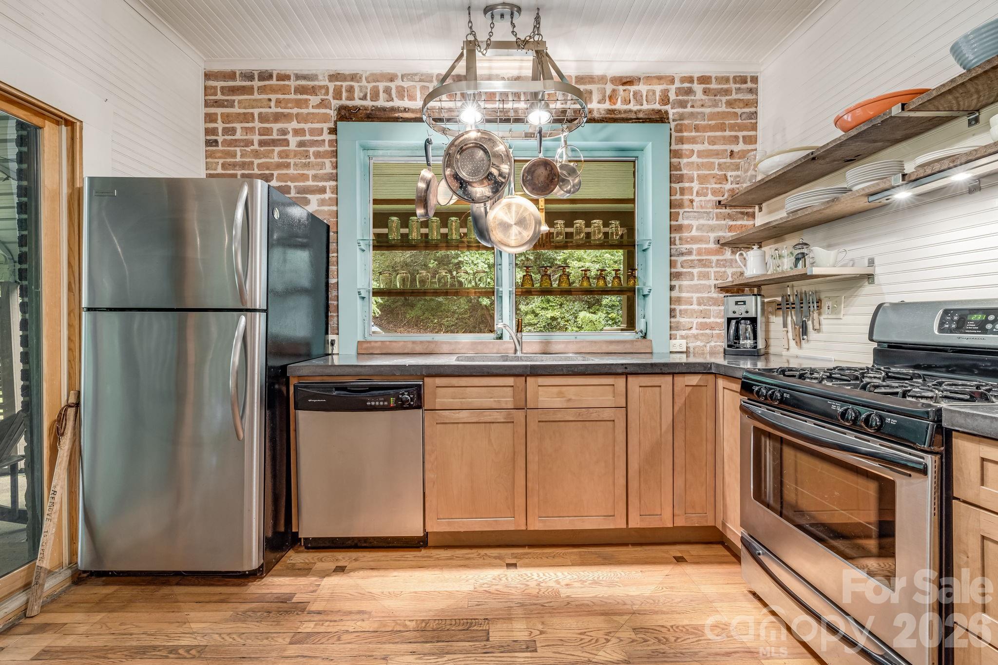 257 Henderson Drive — Hot Springs