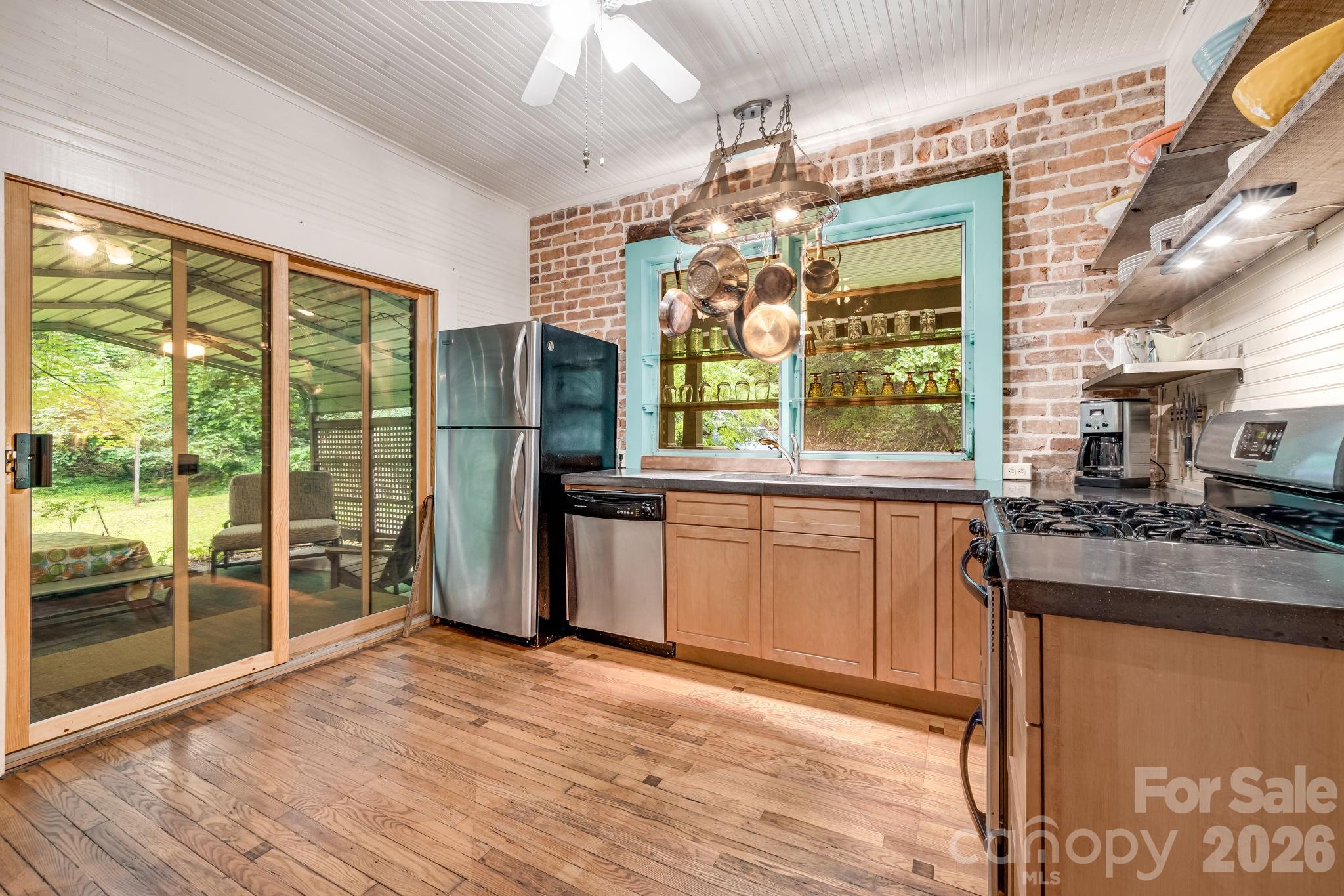 257 Henderson Drive — Hot Springs
