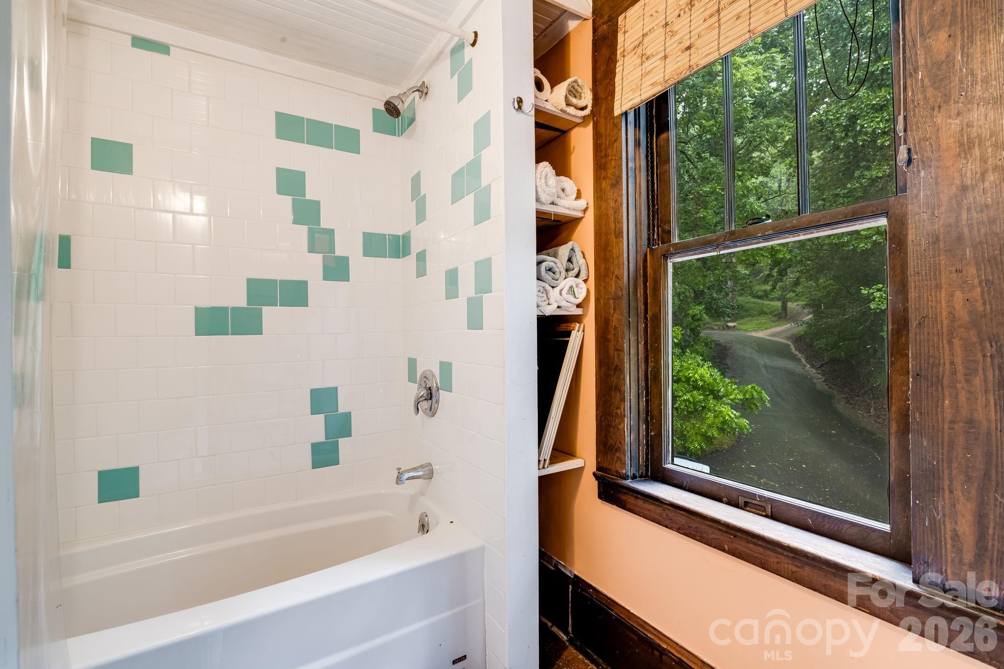257 Henderson Drive — Hot Springs