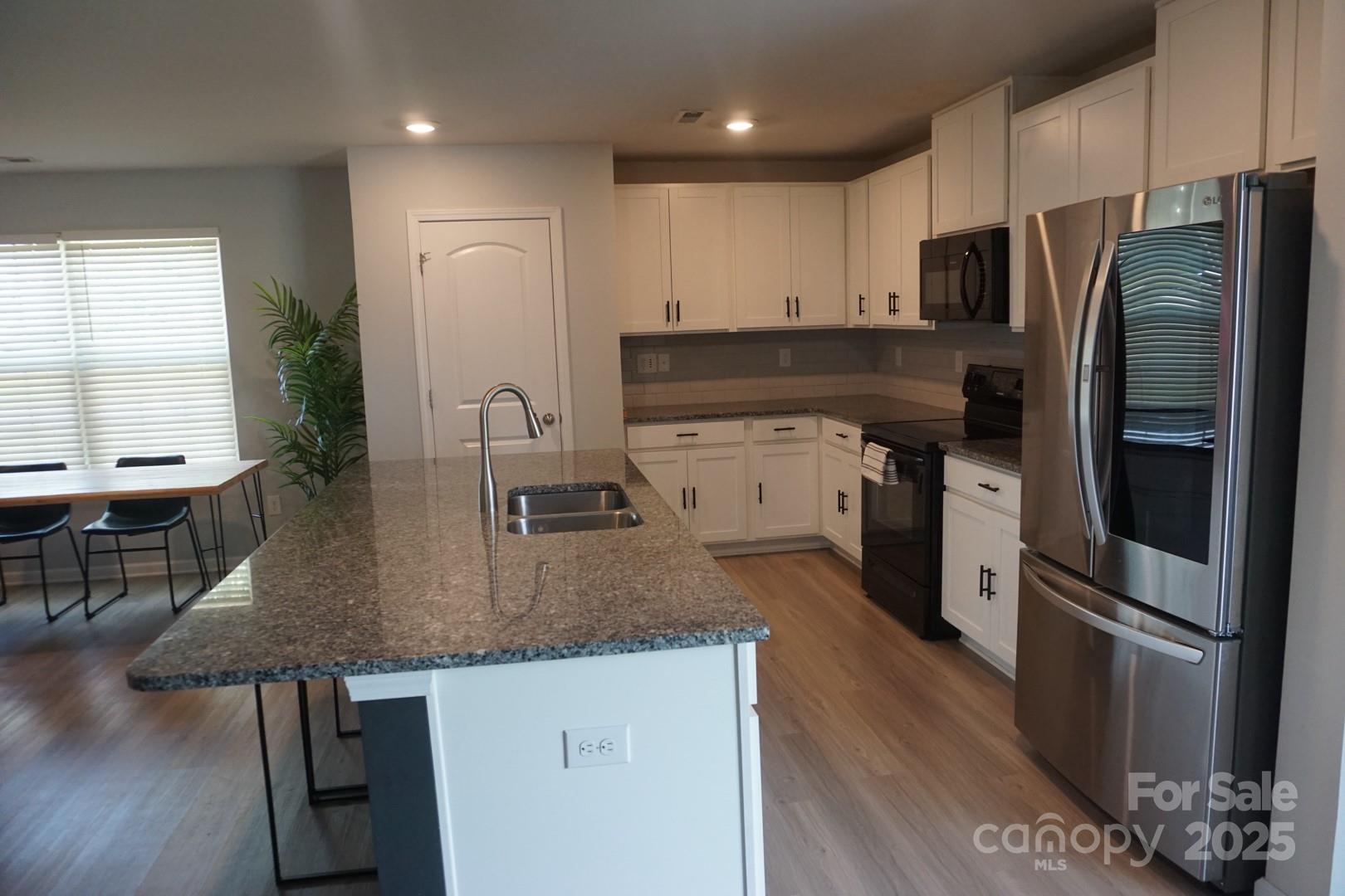 1276 Bryson Lane — Denver