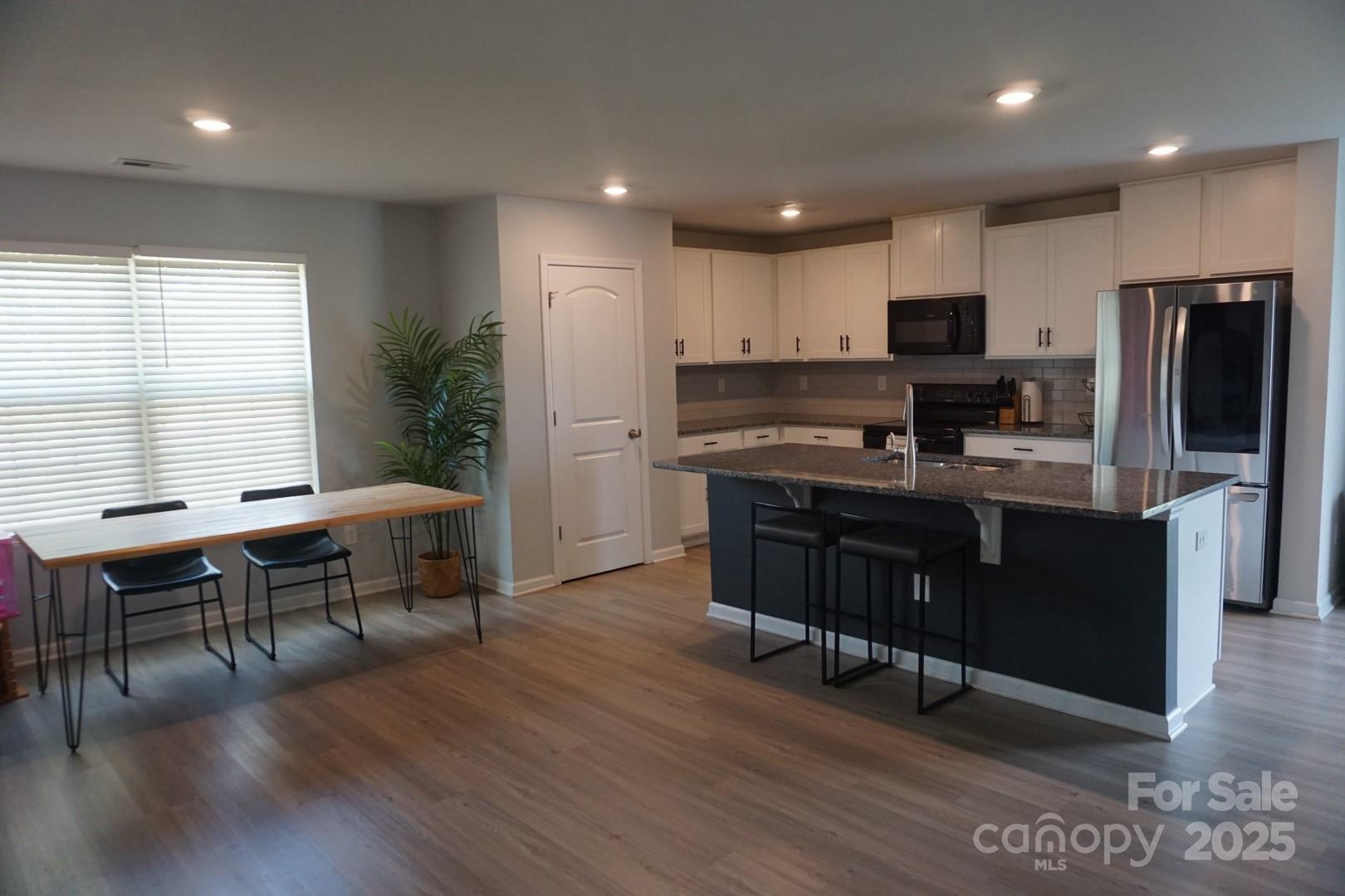 1276 Bryson Lane — Denver