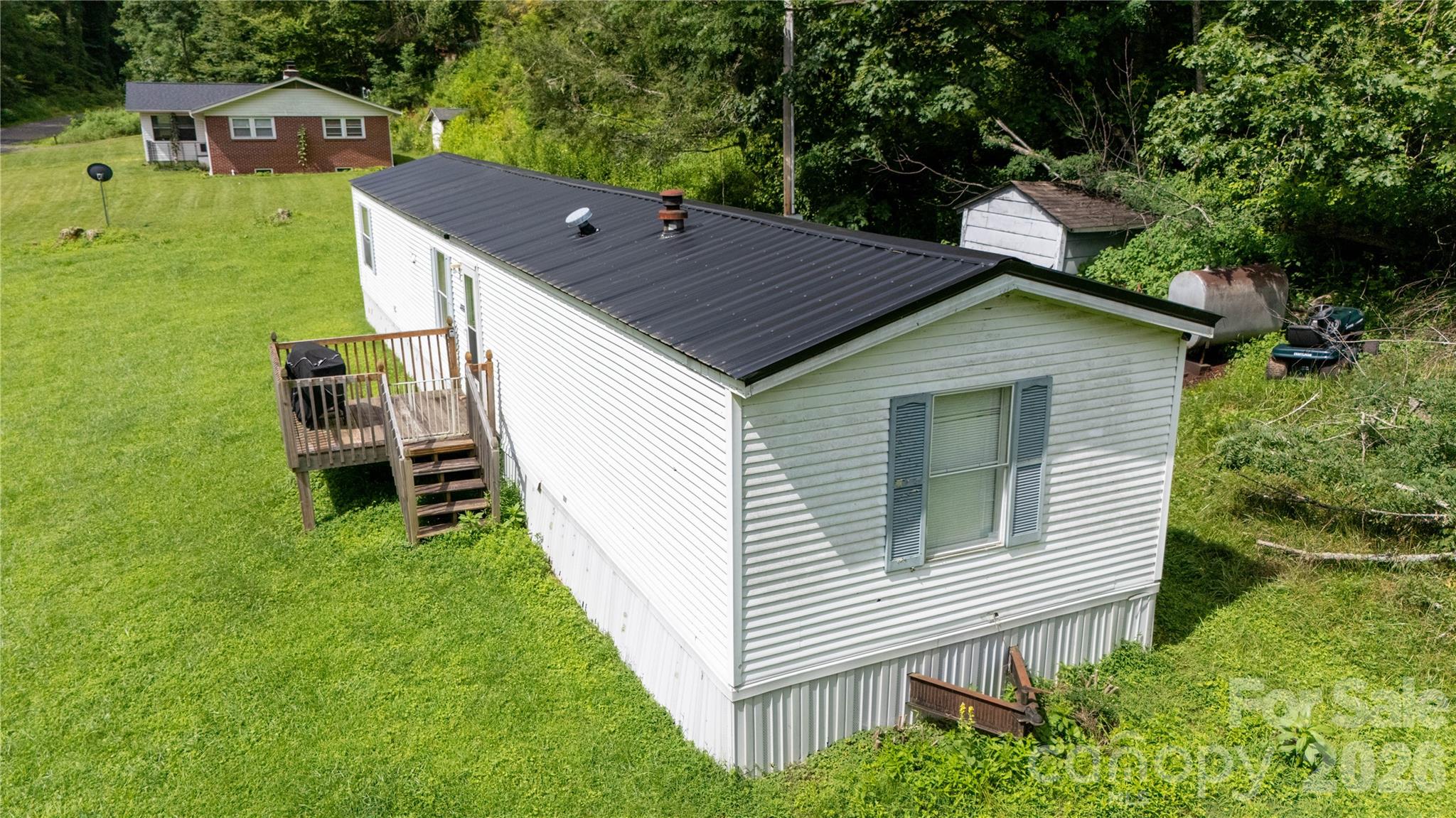 492 Chestnut Mountain Road — Spruce Pine