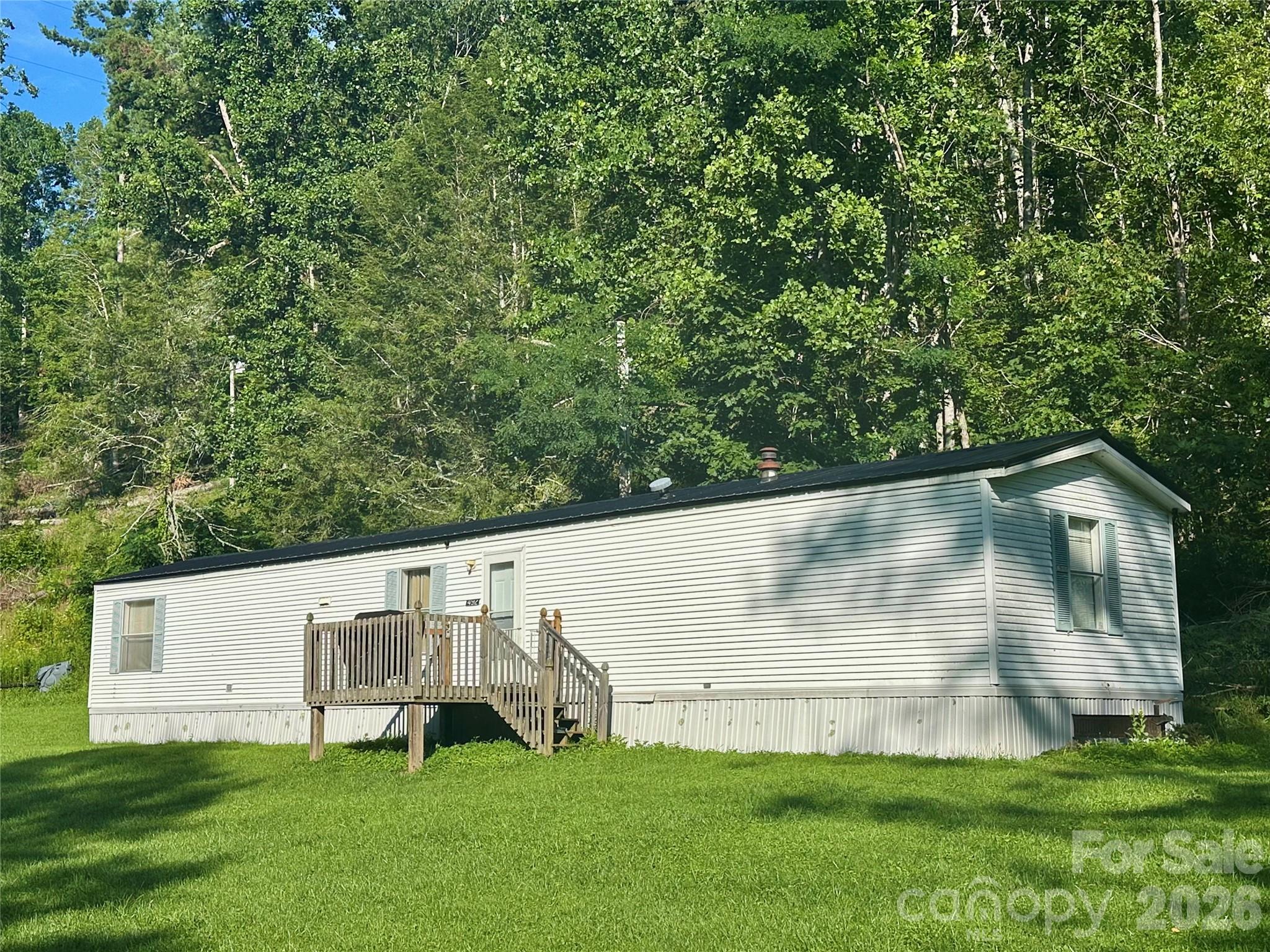 492 Chestnut Mountain Road — Spruce Pine