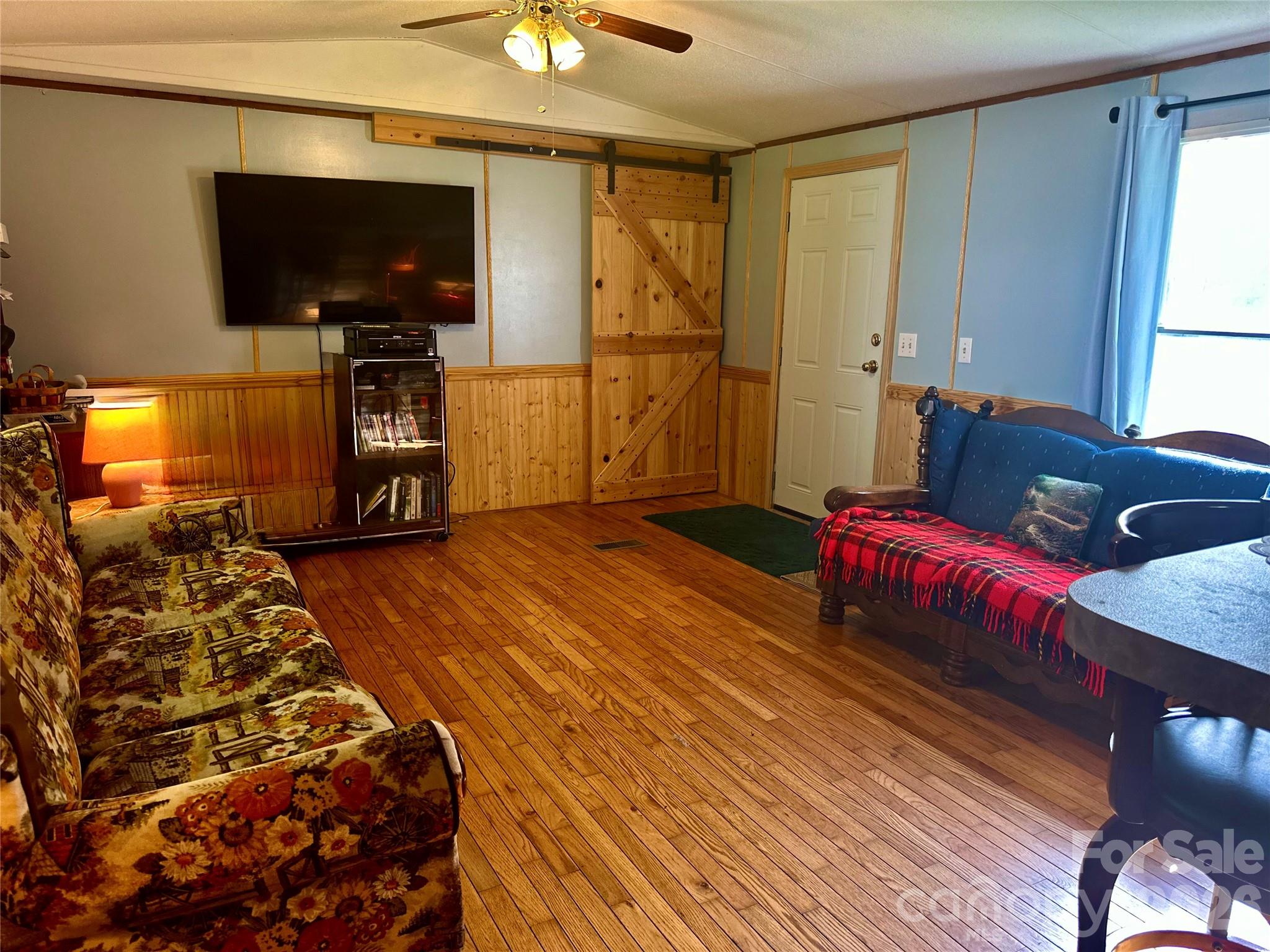 492 Chestnut Mountain Road — Spruce Pine