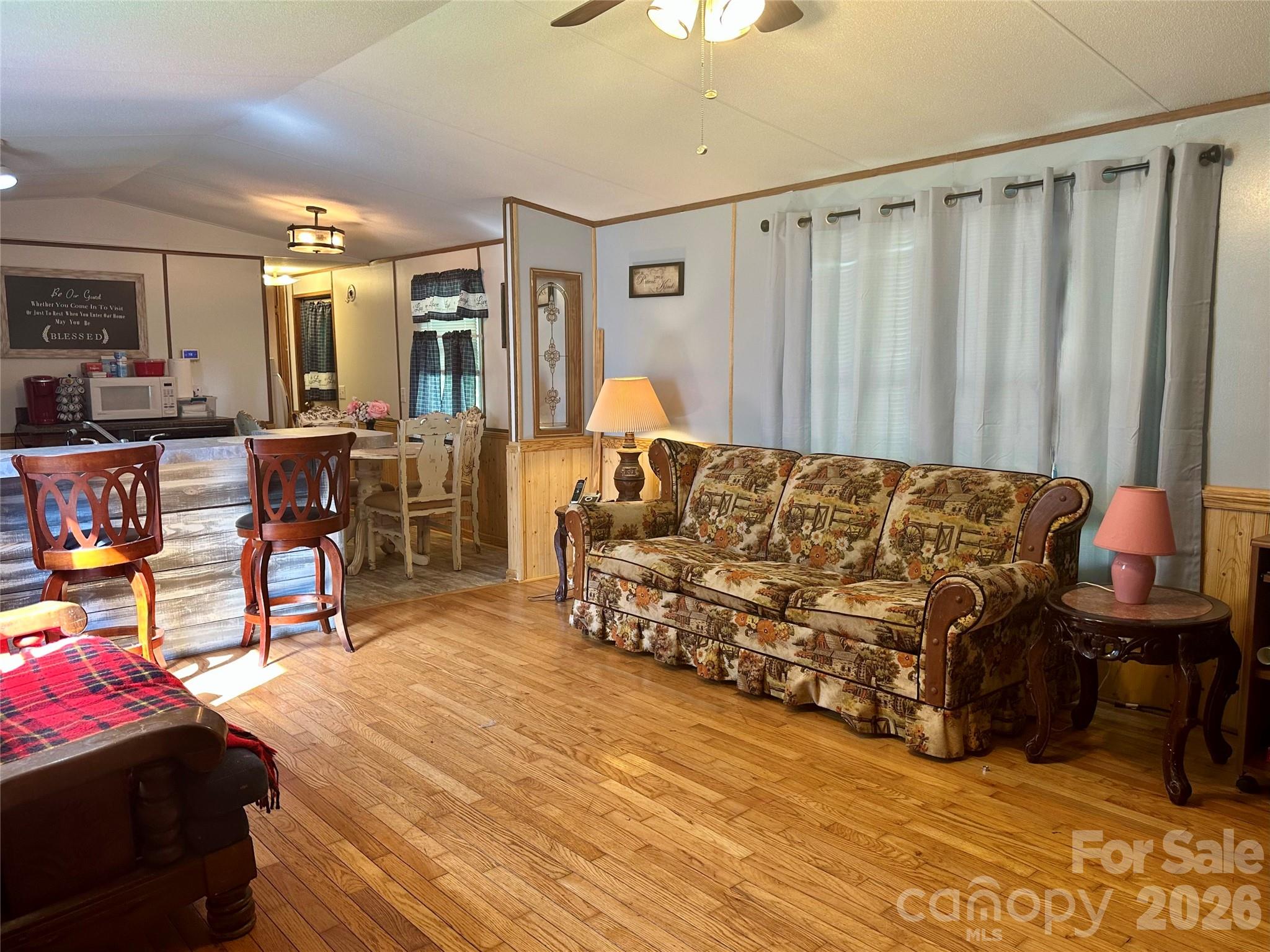 492 Chestnut Mountain Road — Spruce Pine