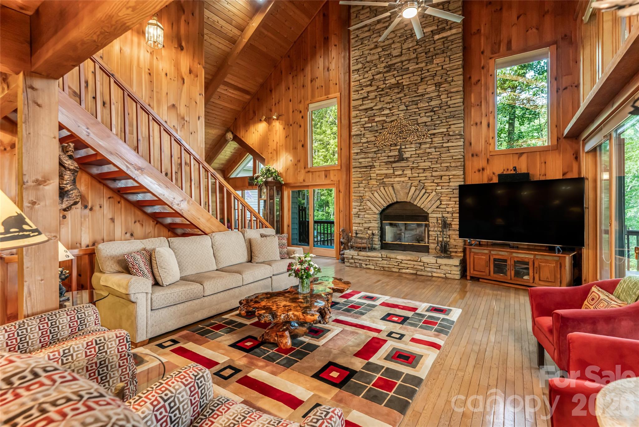 163 Tweetys Knoll — Burnsville