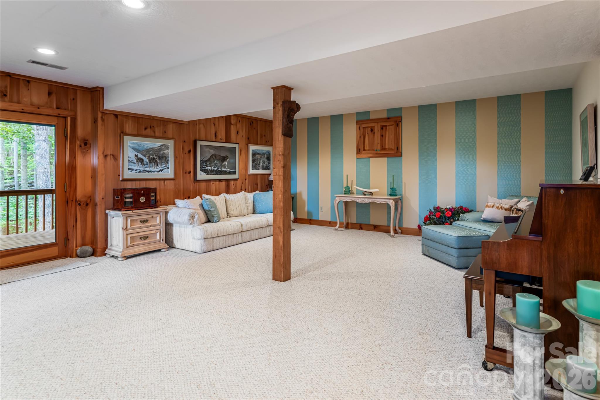 163 Tweetys Knoll — Burnsville