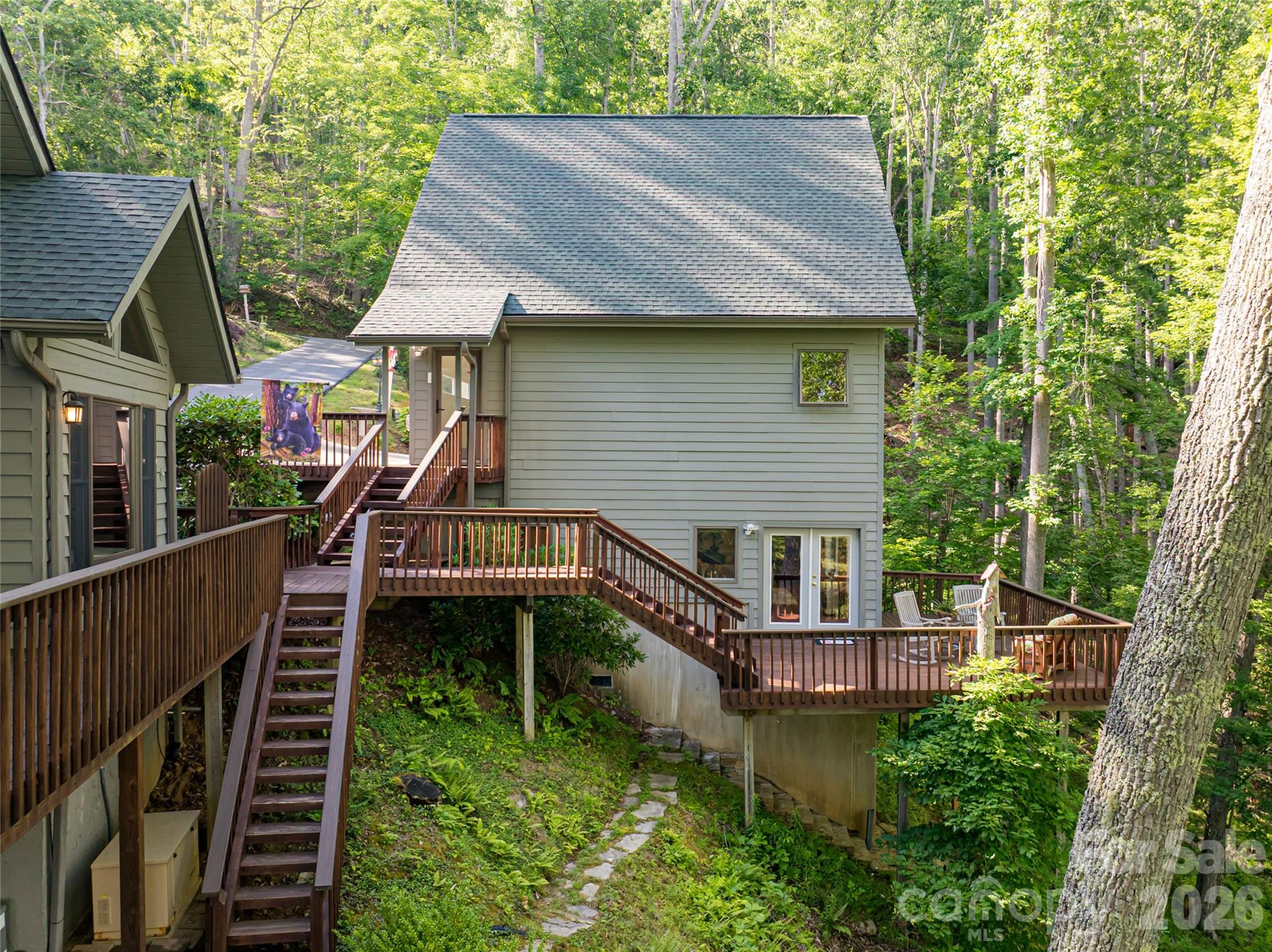 163 Tweetys Knoll — Burnsville