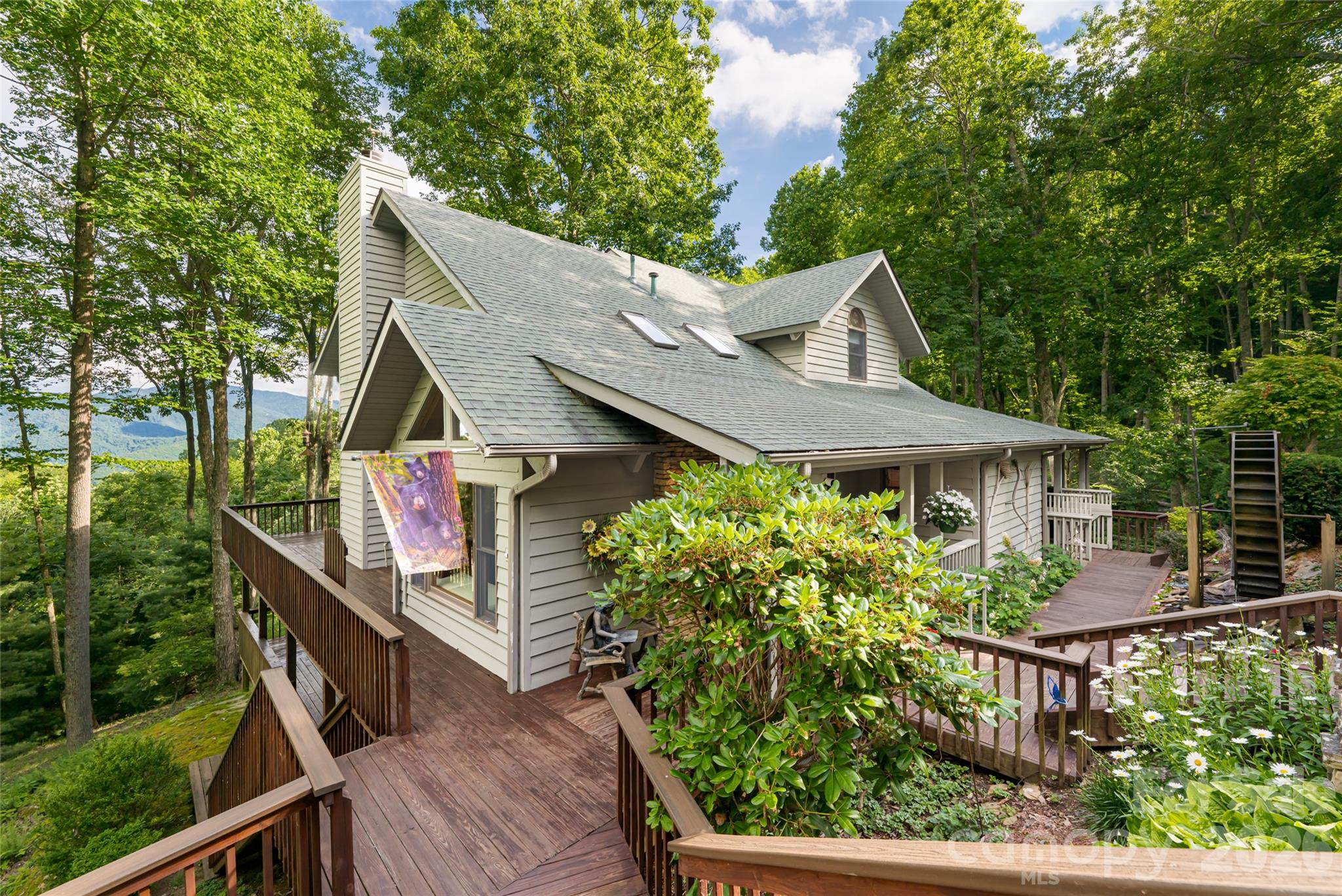 163 Tweetys Knoll — Burnsville