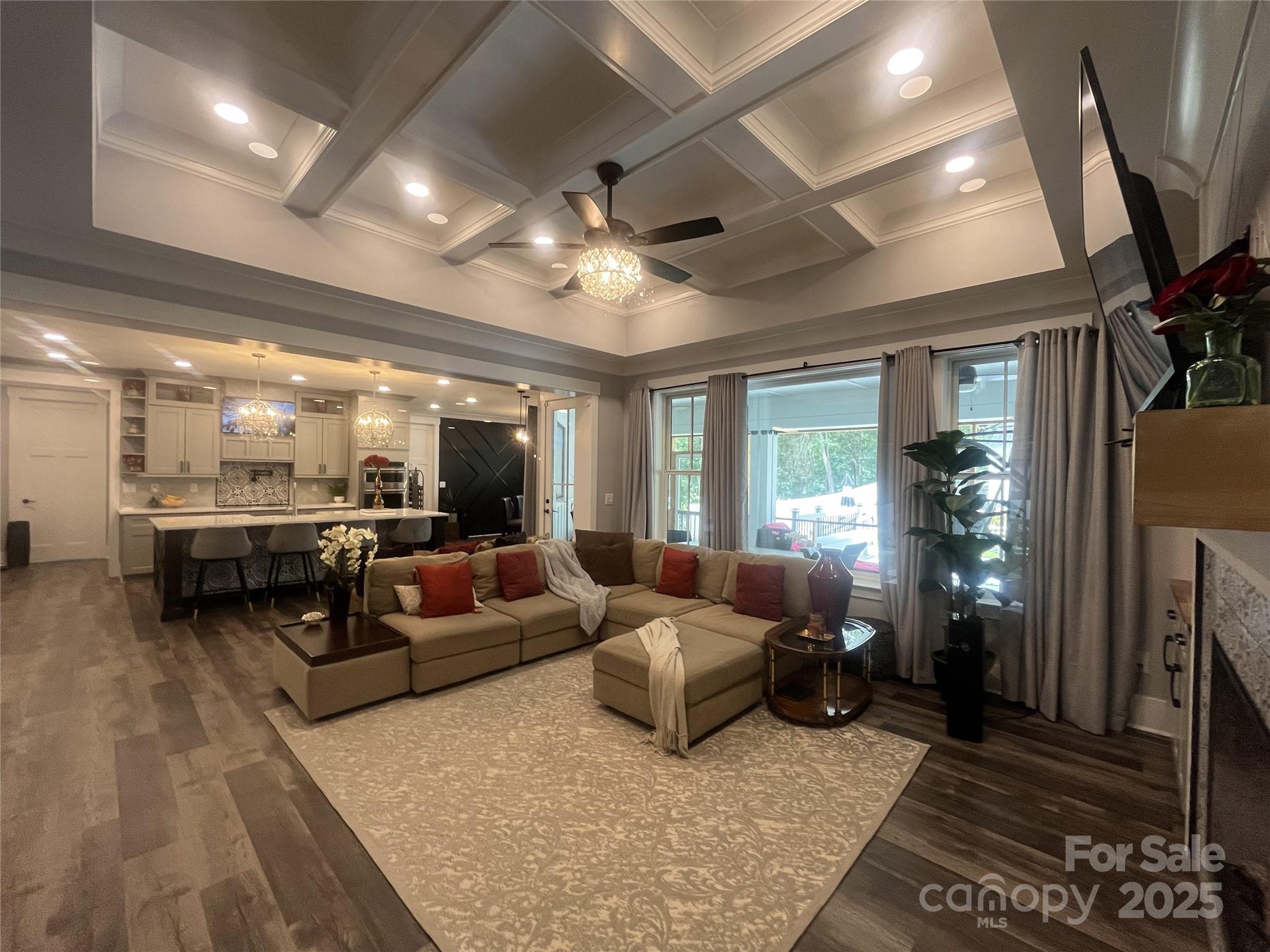 900 Houston Heights Road — Charlotte