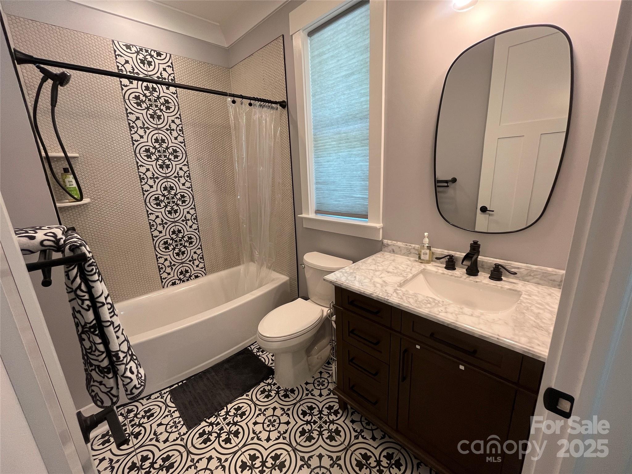 900 Houston Heights Road — Charlotte