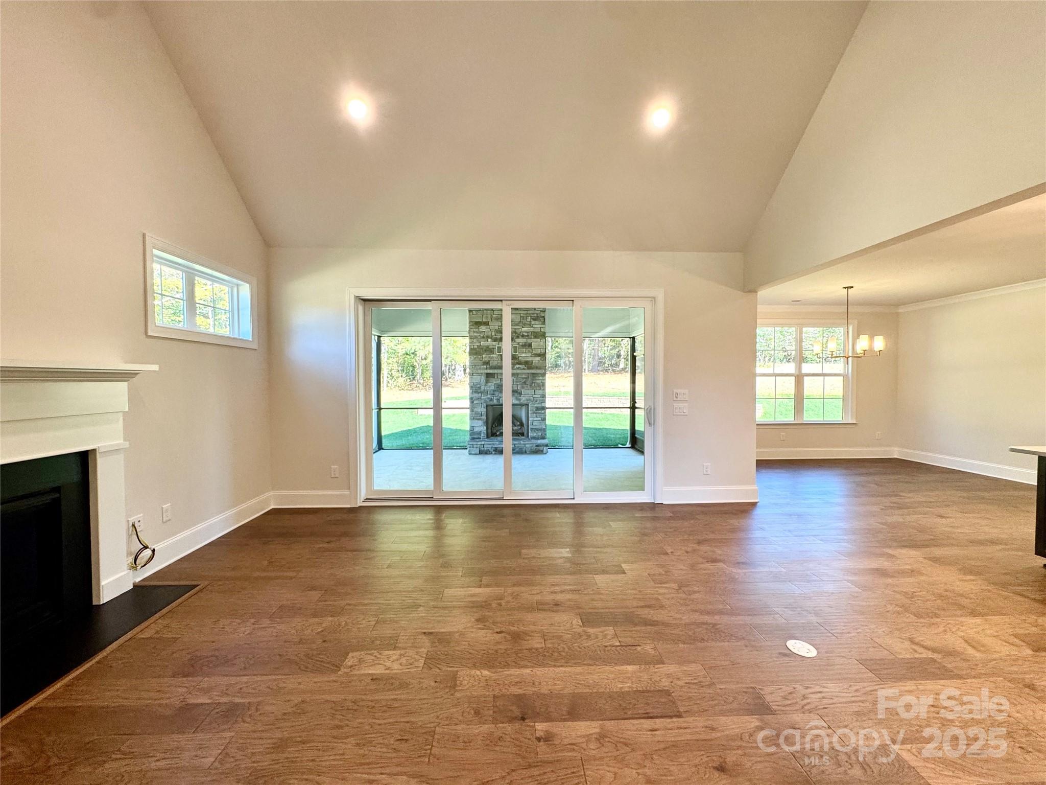 125 Crestview Lane — Troutman