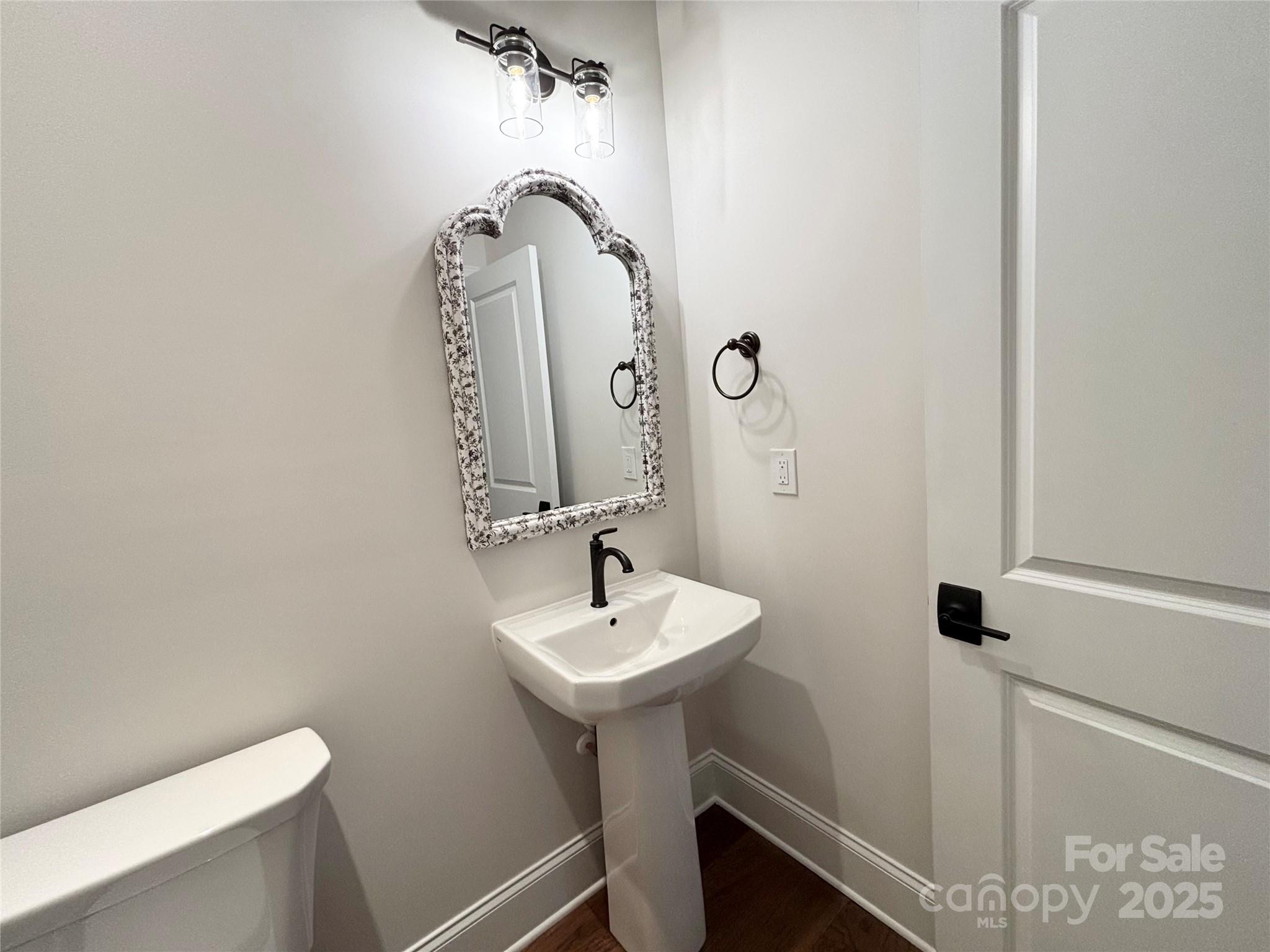 125 Crestview Lane — Troutman