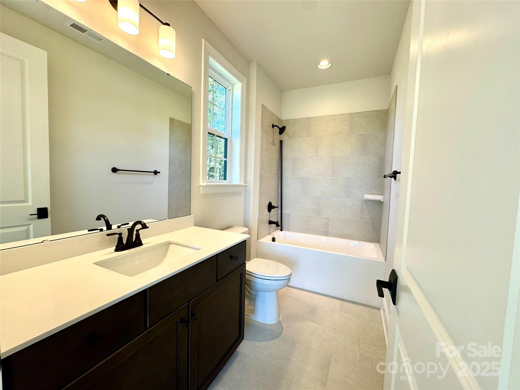 125 Crestview Lane — Troutman