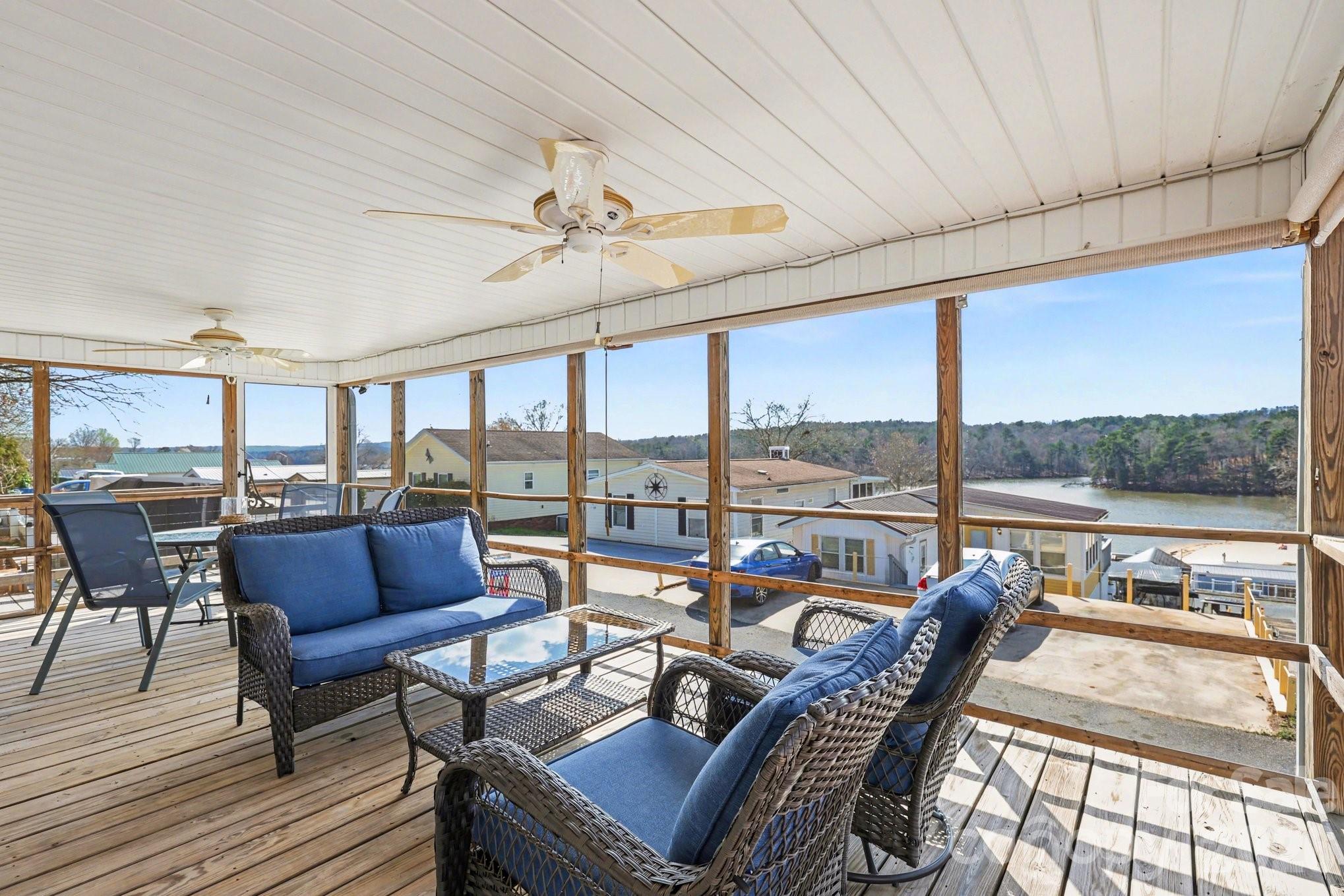122 Maple Street — New London