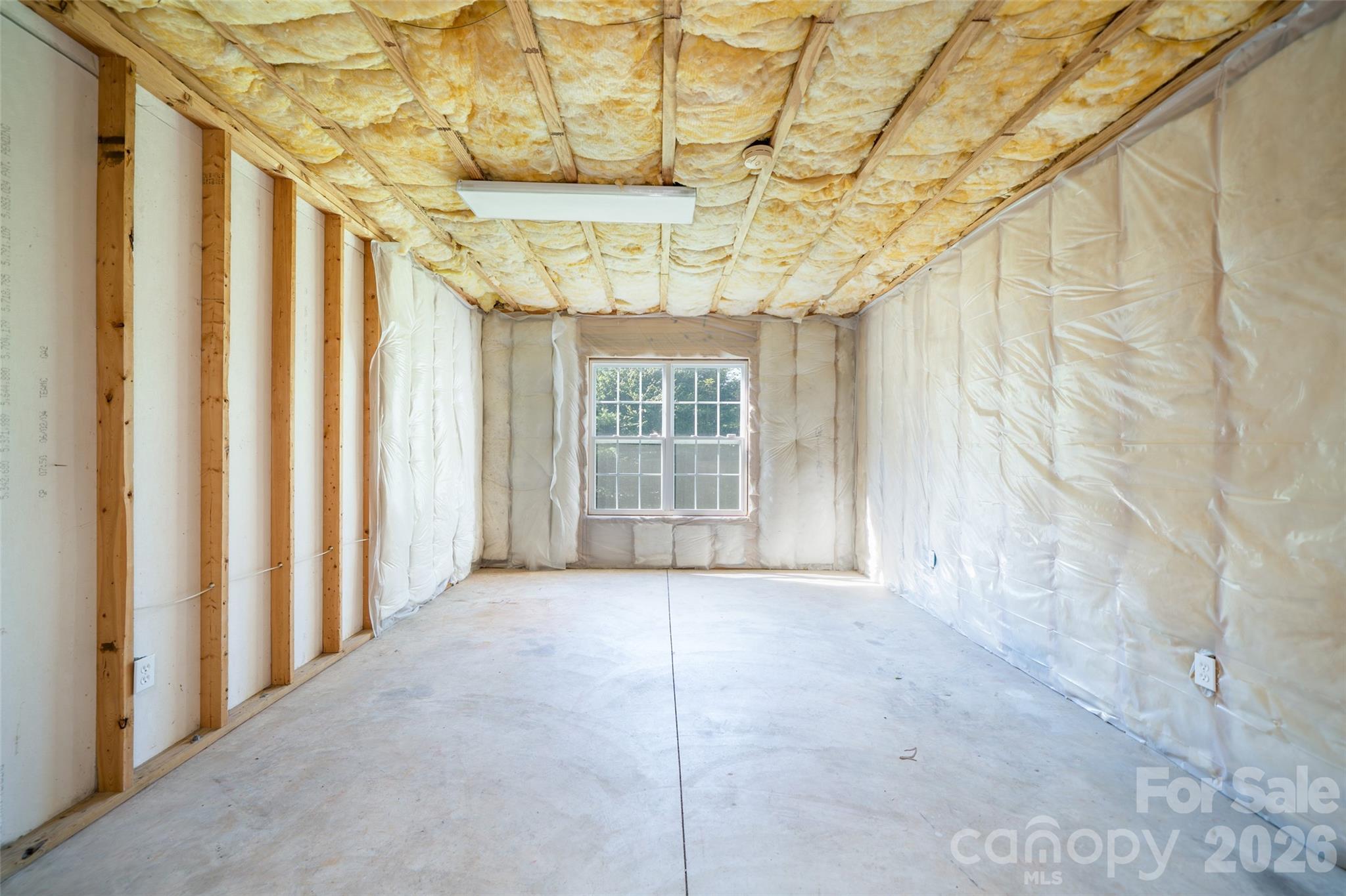 151 Willard Lane — Hendersonville