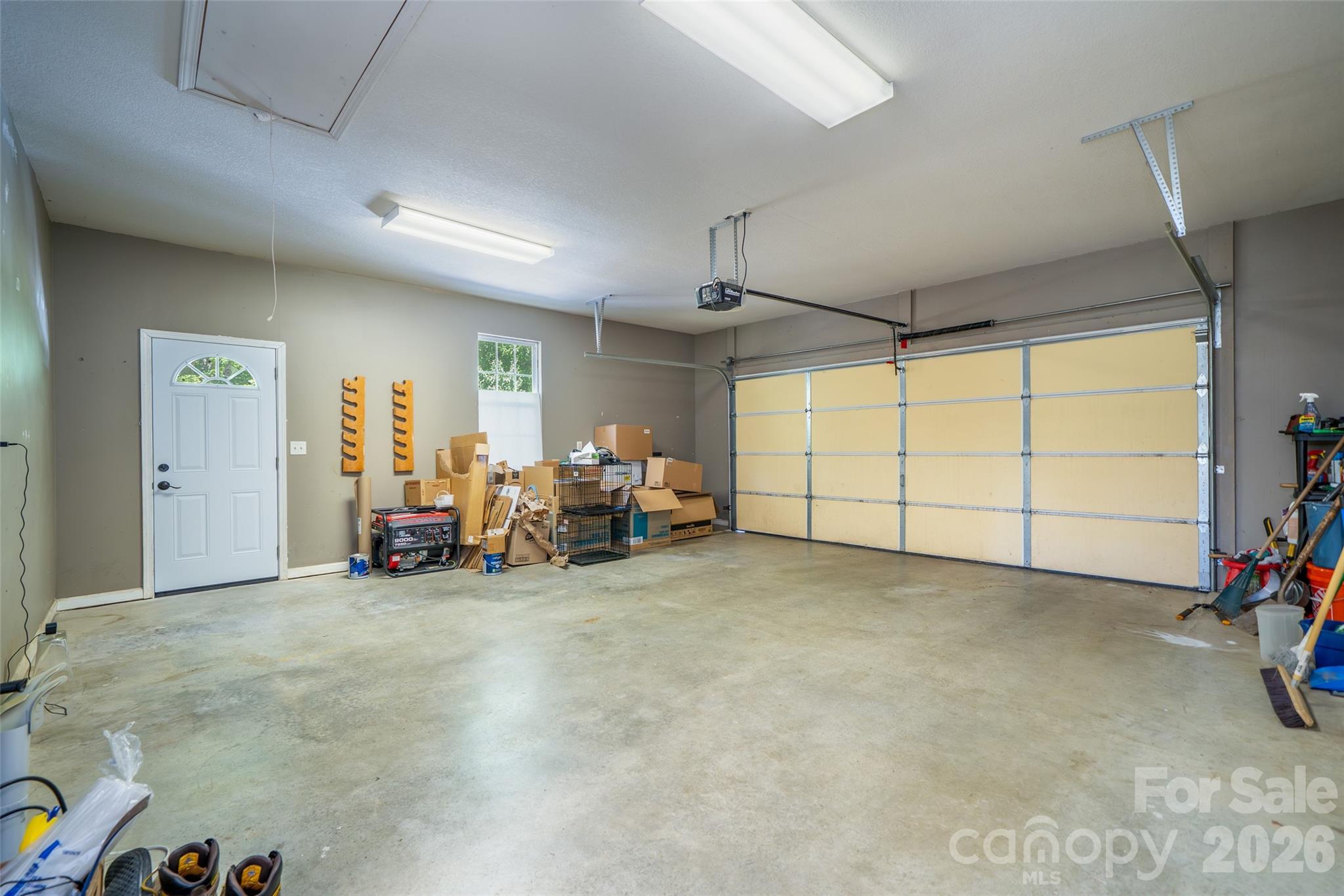 151 Willard Lane — Hendersonville