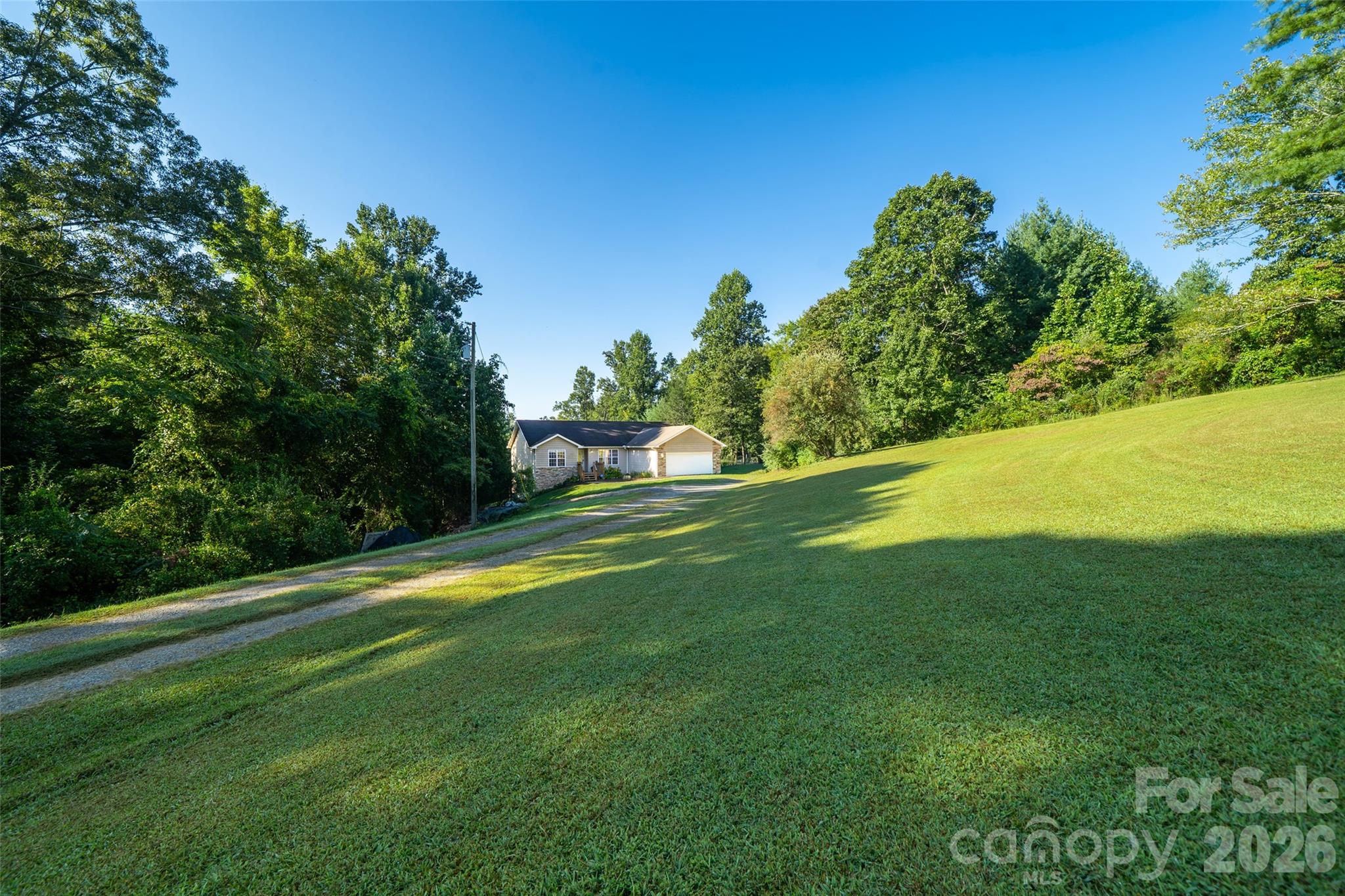 151 Willard Lane — Hendersonville