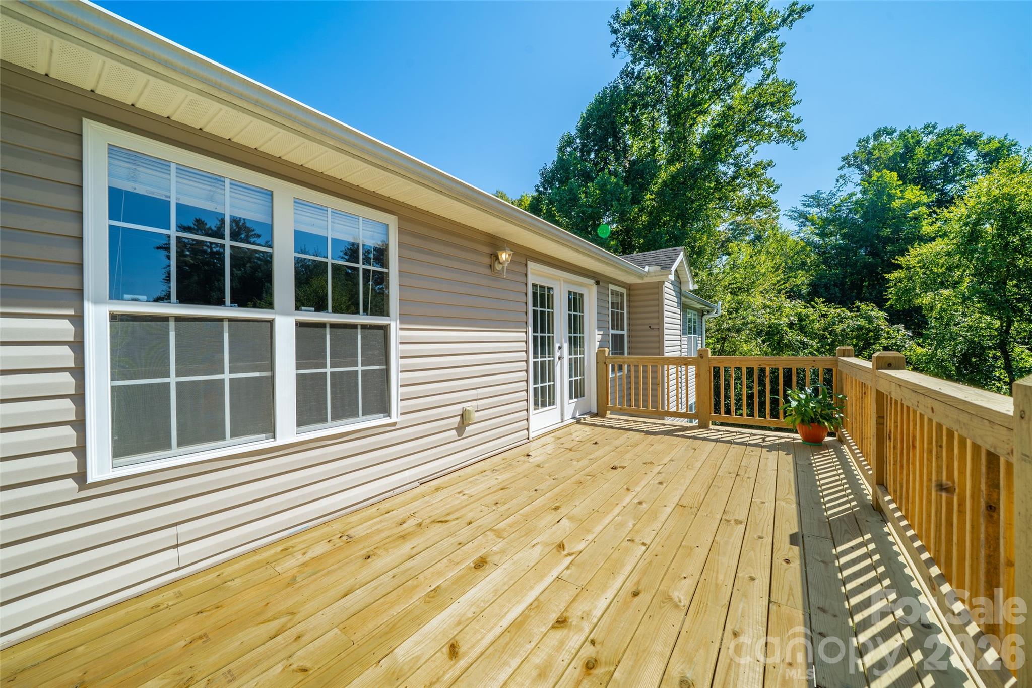 151 Willard Lane — Hendersonville