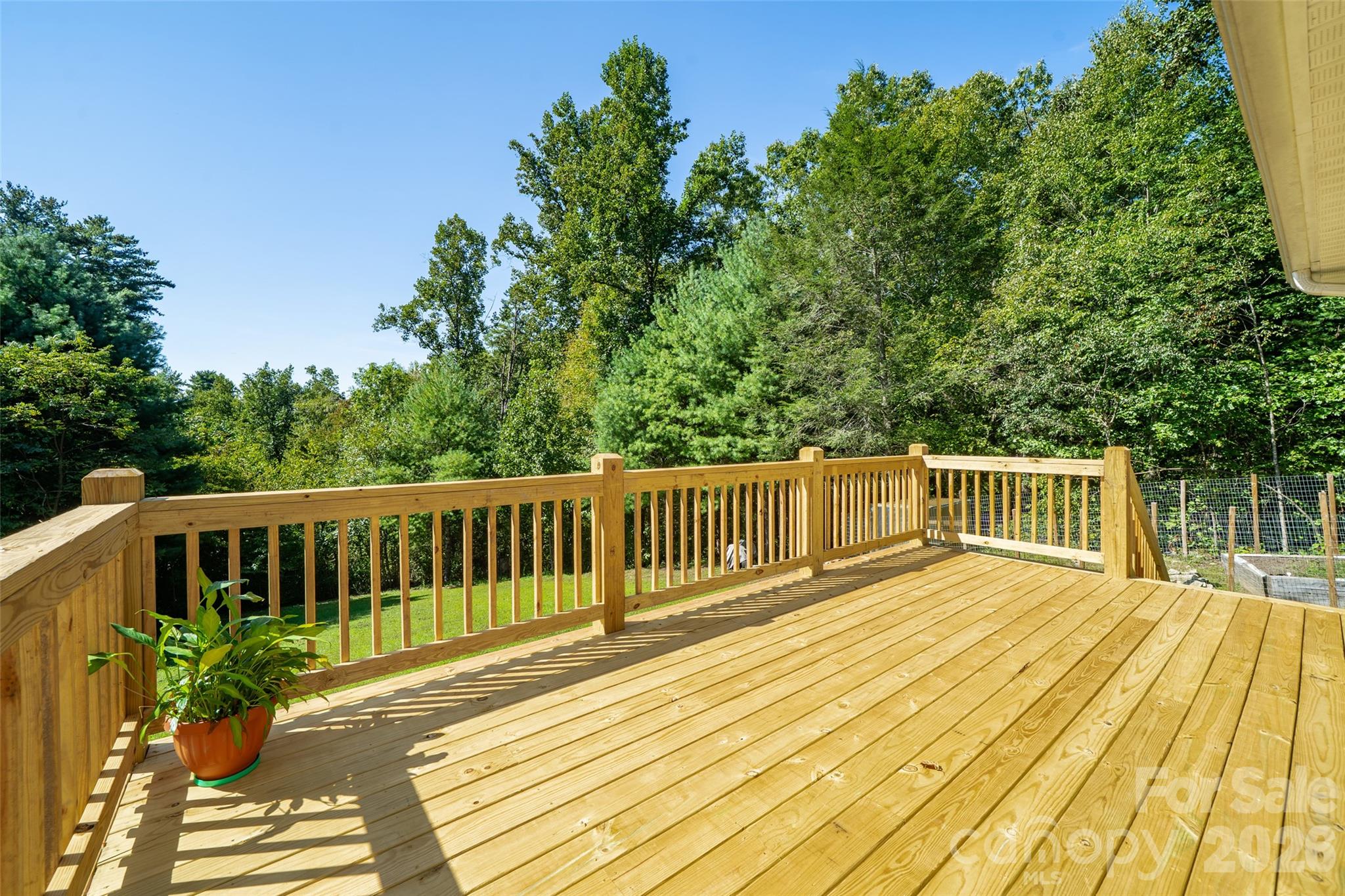 151 Willard Lane — Hendersonville