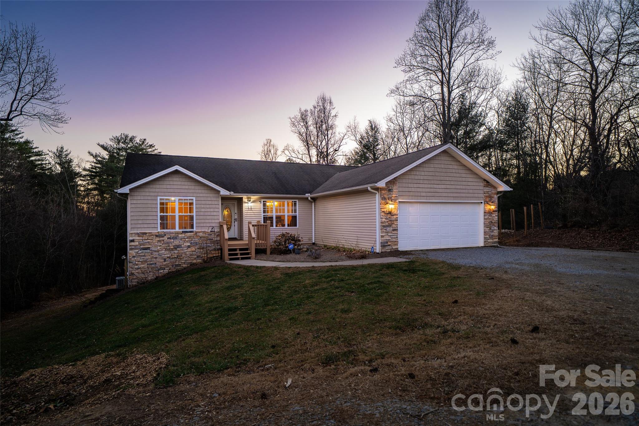 151 Willard Lane — Hendersonville