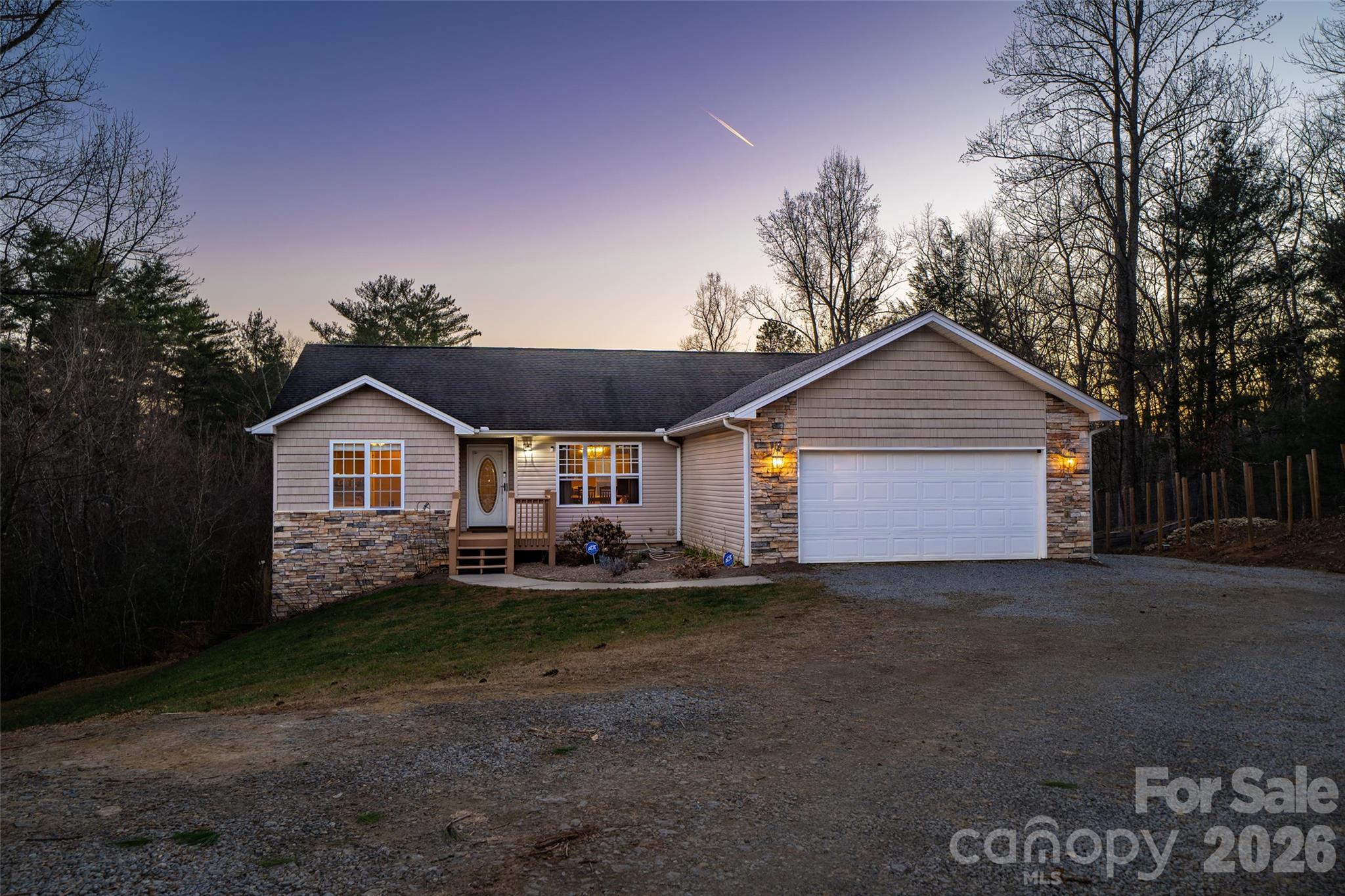 151 Willard Lane — Hendersonville