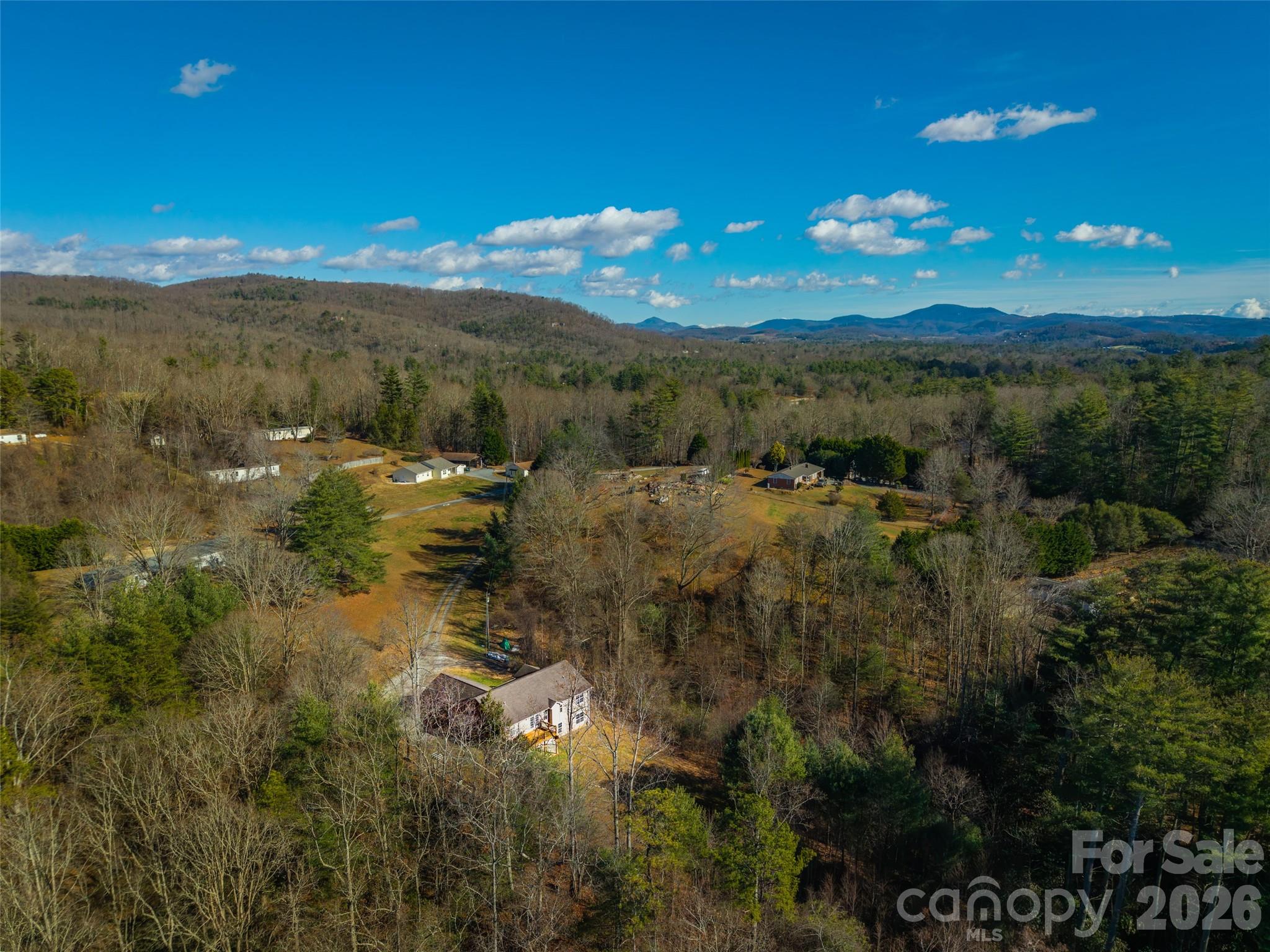 151 Willard Lane — Hendersonville