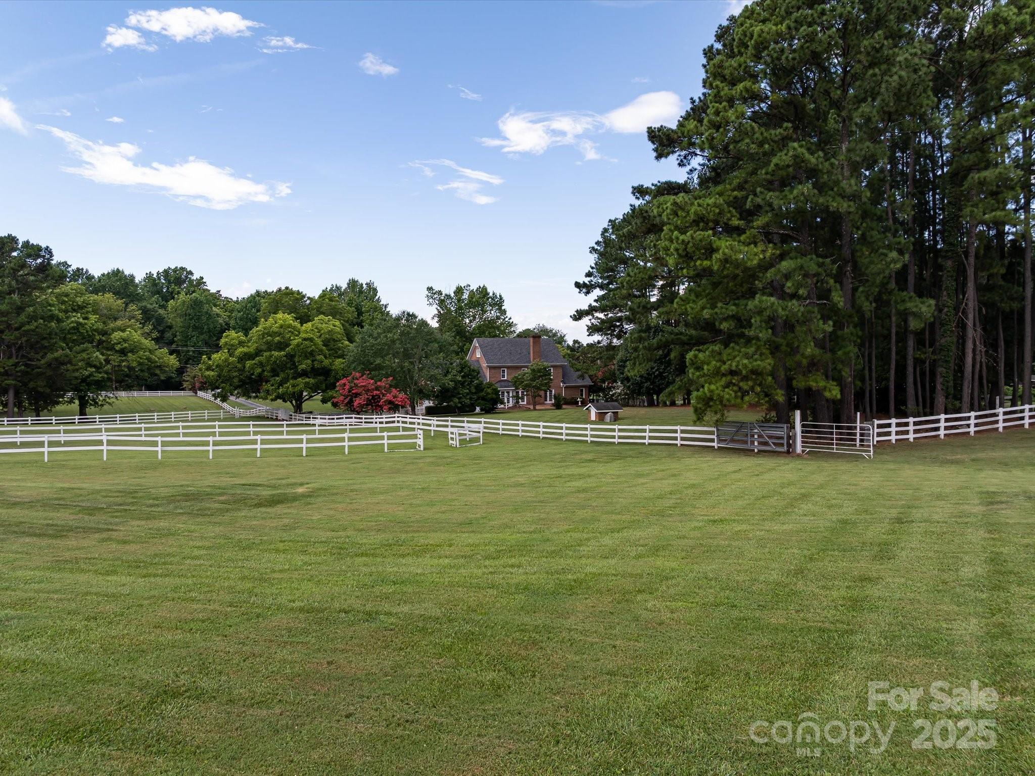 11215 Idlewild Road — Matthews