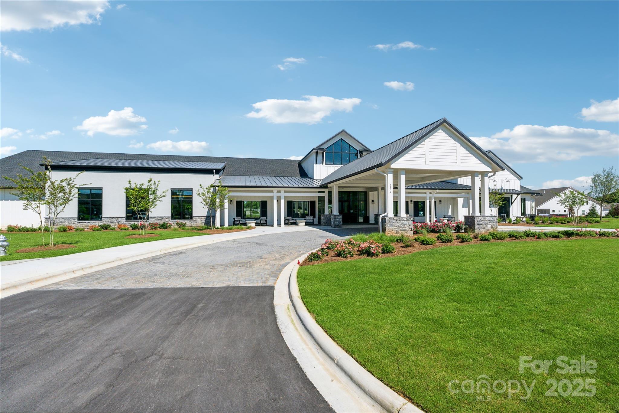 3023 Lake Como Drive — Monroe