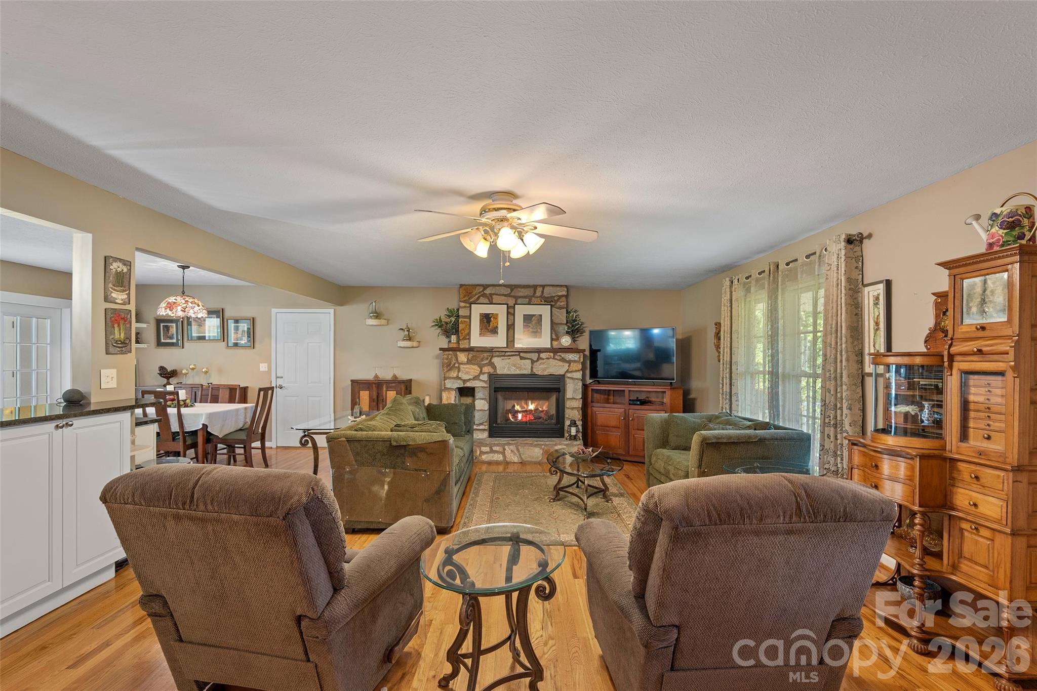 15 Willow Knolls Drive — Weaverville