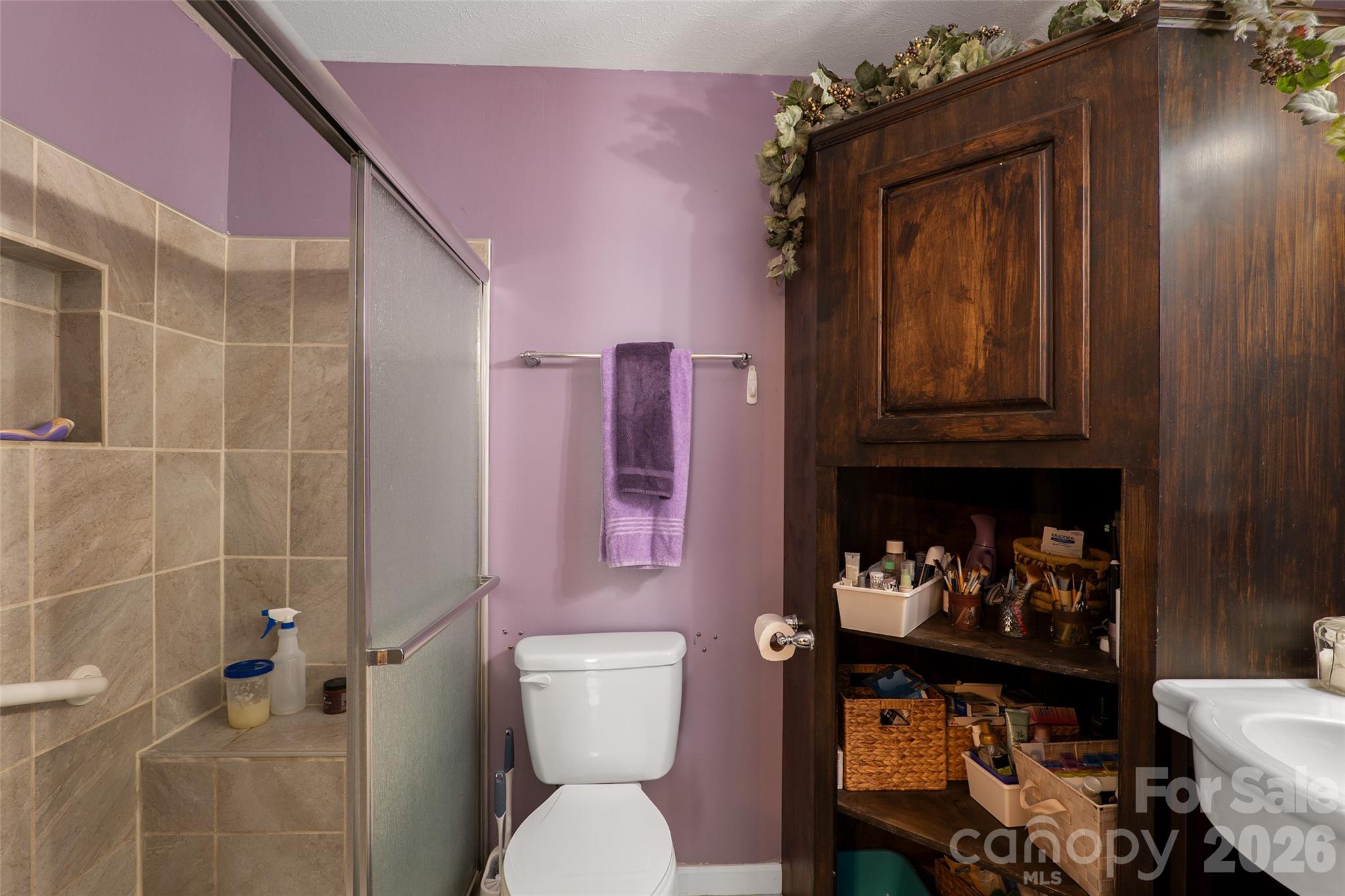 15 Willow Knolls Drive — Weaverville