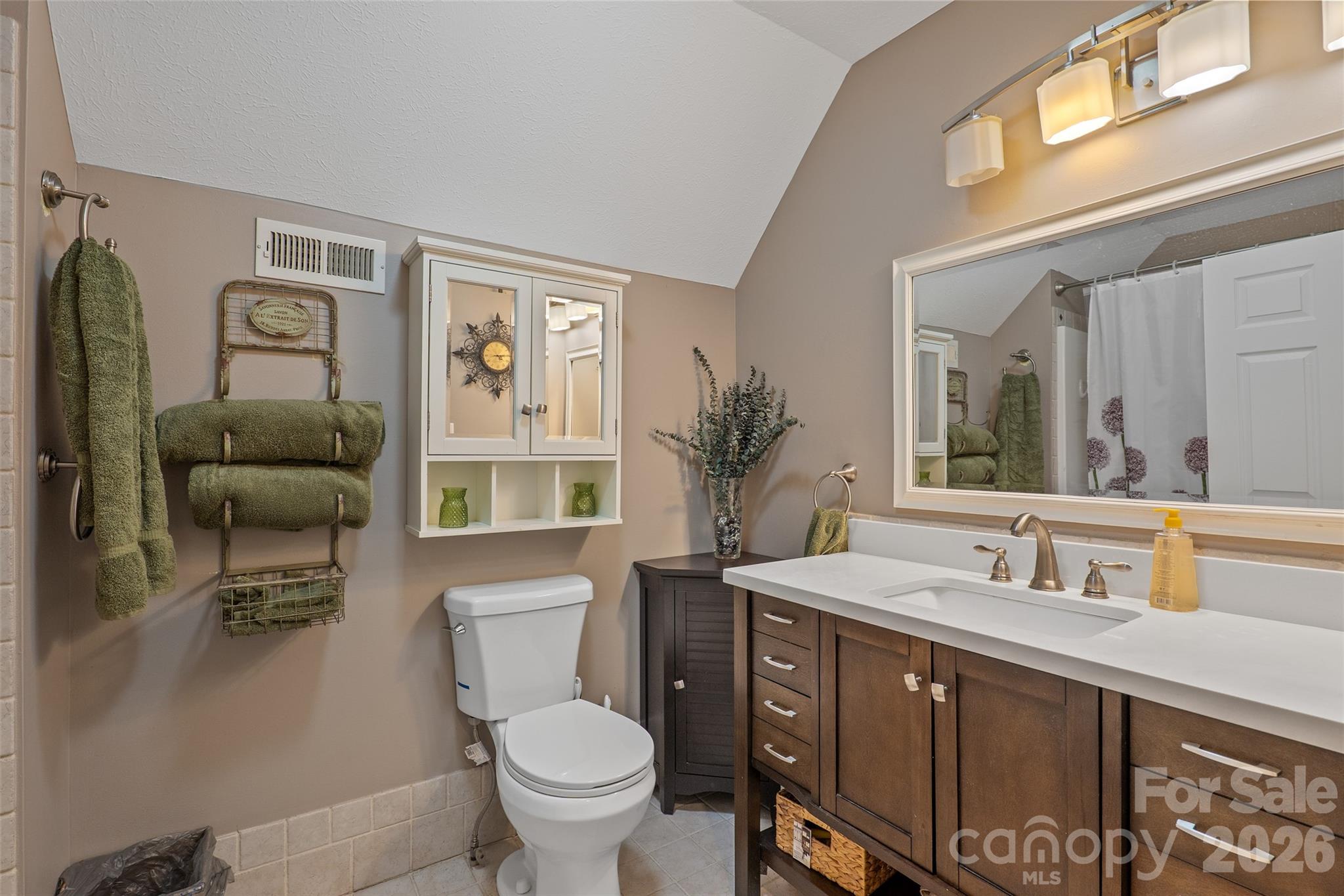 15 Willow Knolls Drive — Weaverville