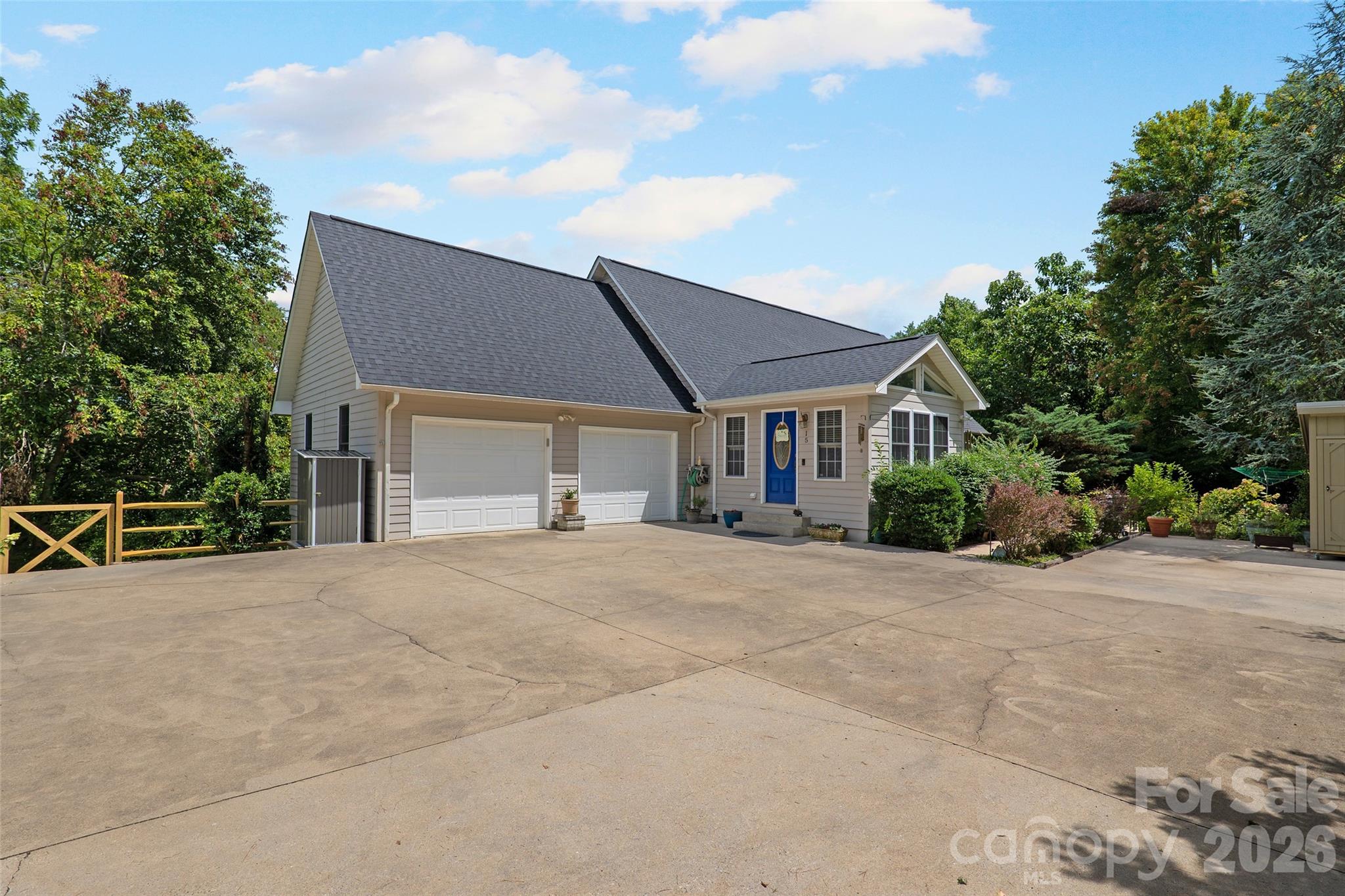 15 Willow Knolls Drive — Weaverville
