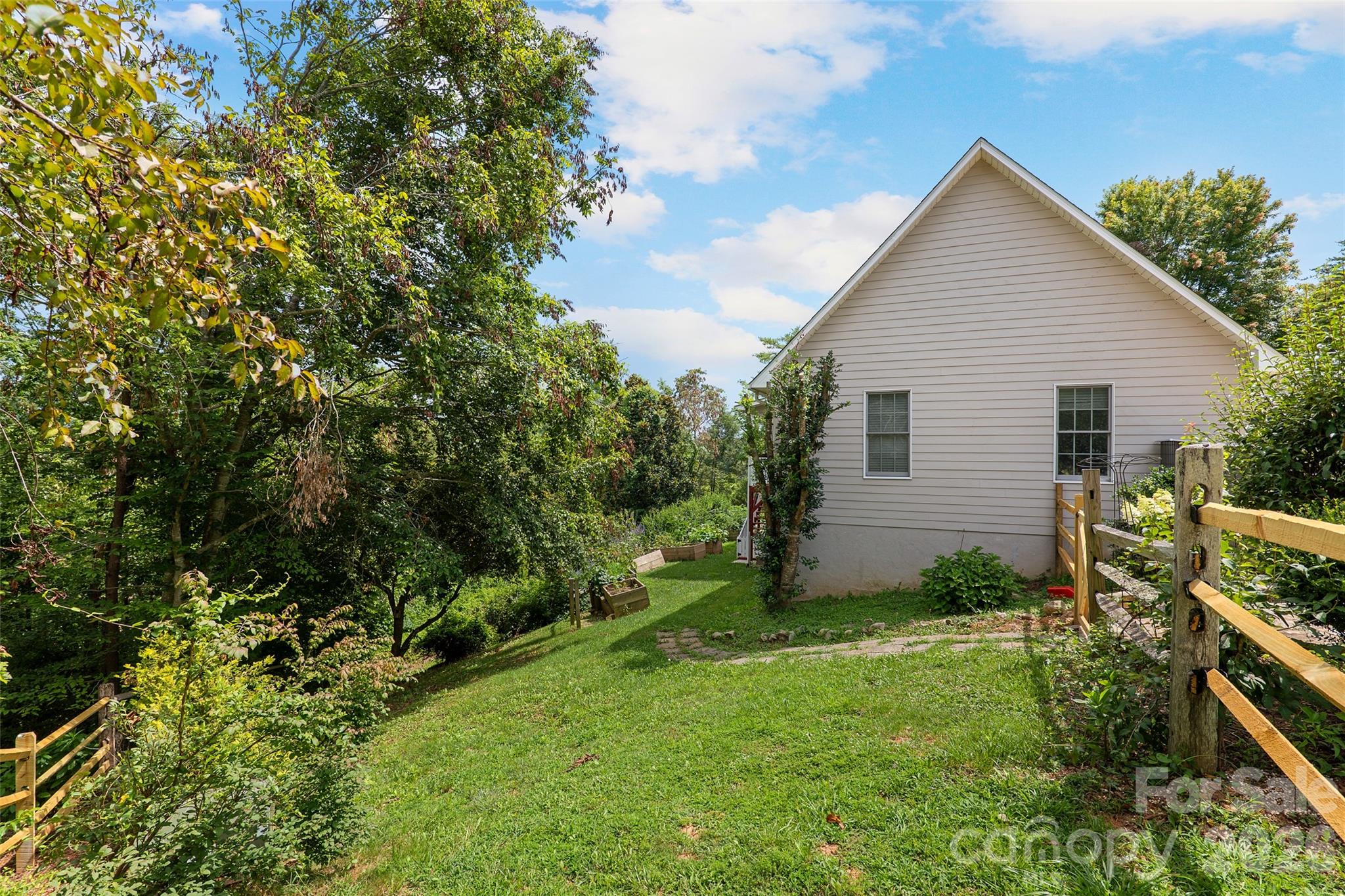 15 Willow Knolls Drive — Weaverville