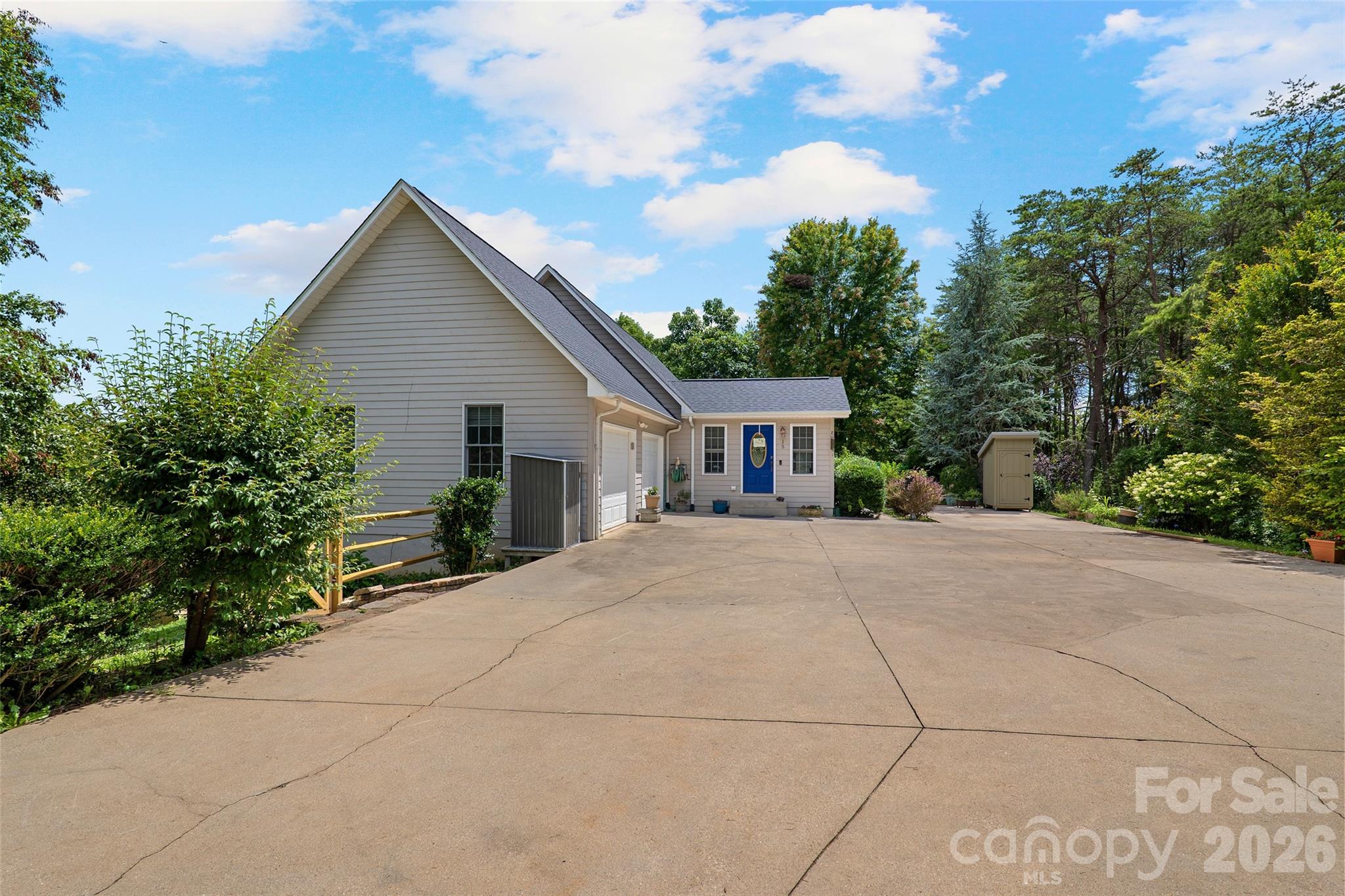 15 Willow Knolls Drive — Weaverville