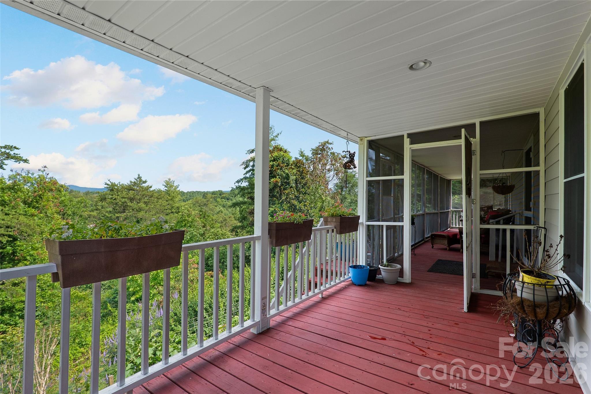 15 Willow Knolls Drive — Weaverville