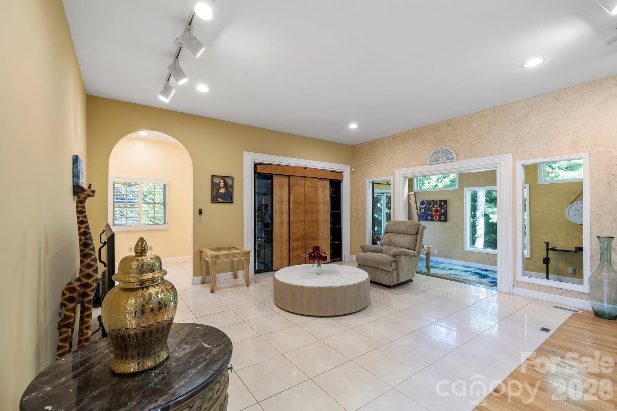 652 Avery Creek Road — Arden