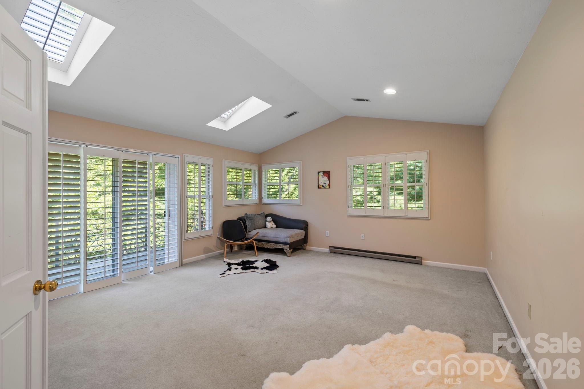 652 Avery Creek Road — Arden