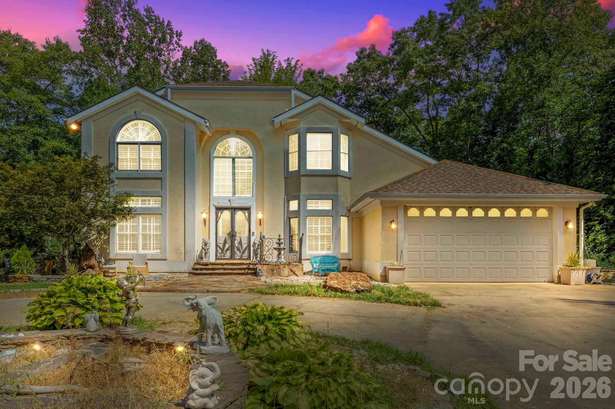 652 Avery Creek Road — Arden