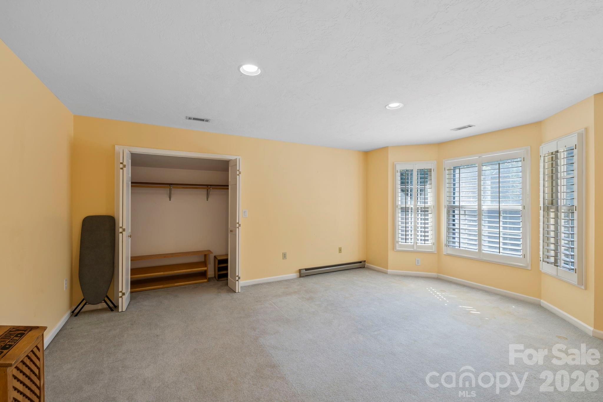 652 Avery Creek Road — Arden