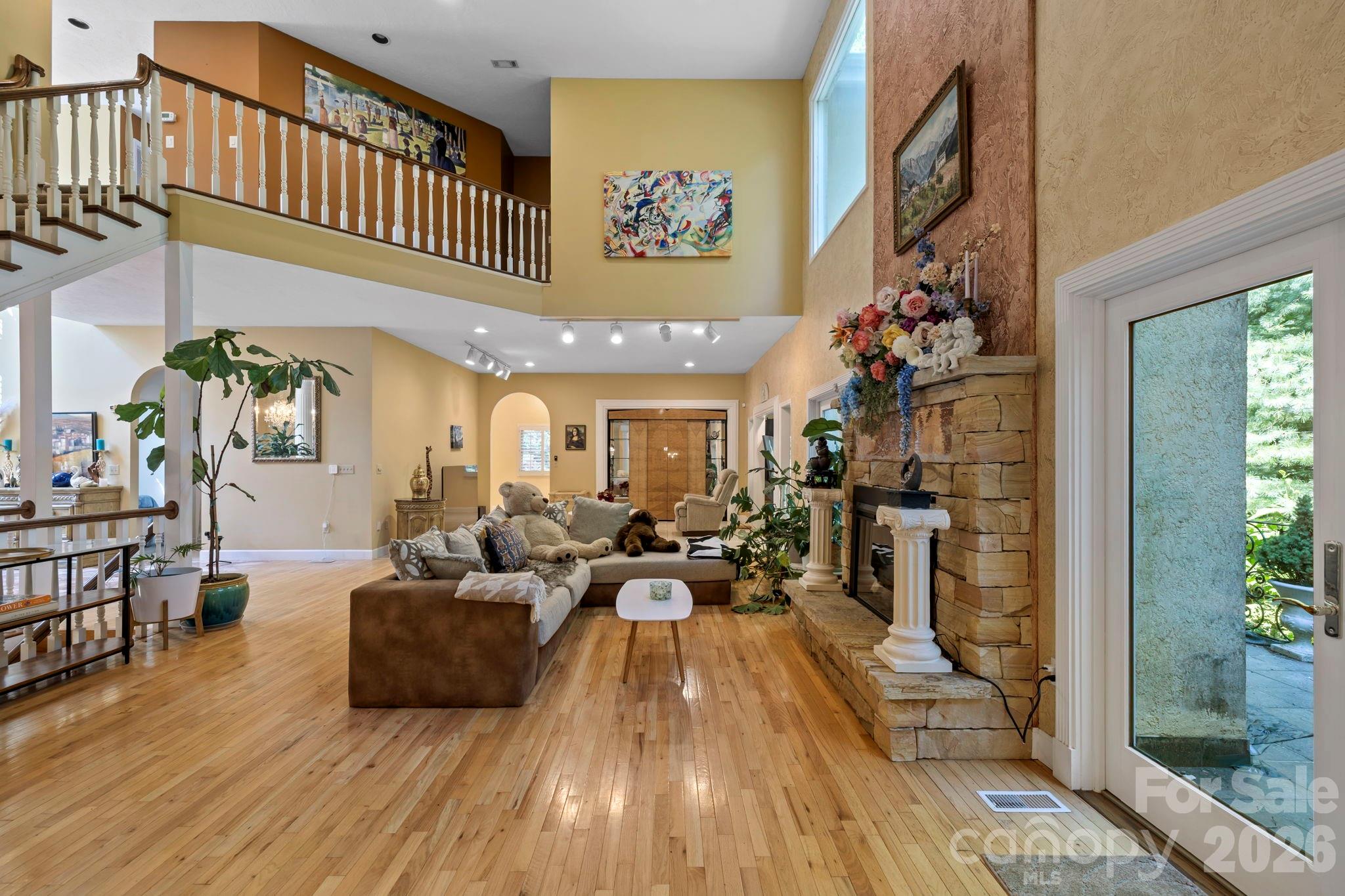 652 Avery Creek Road — Arden